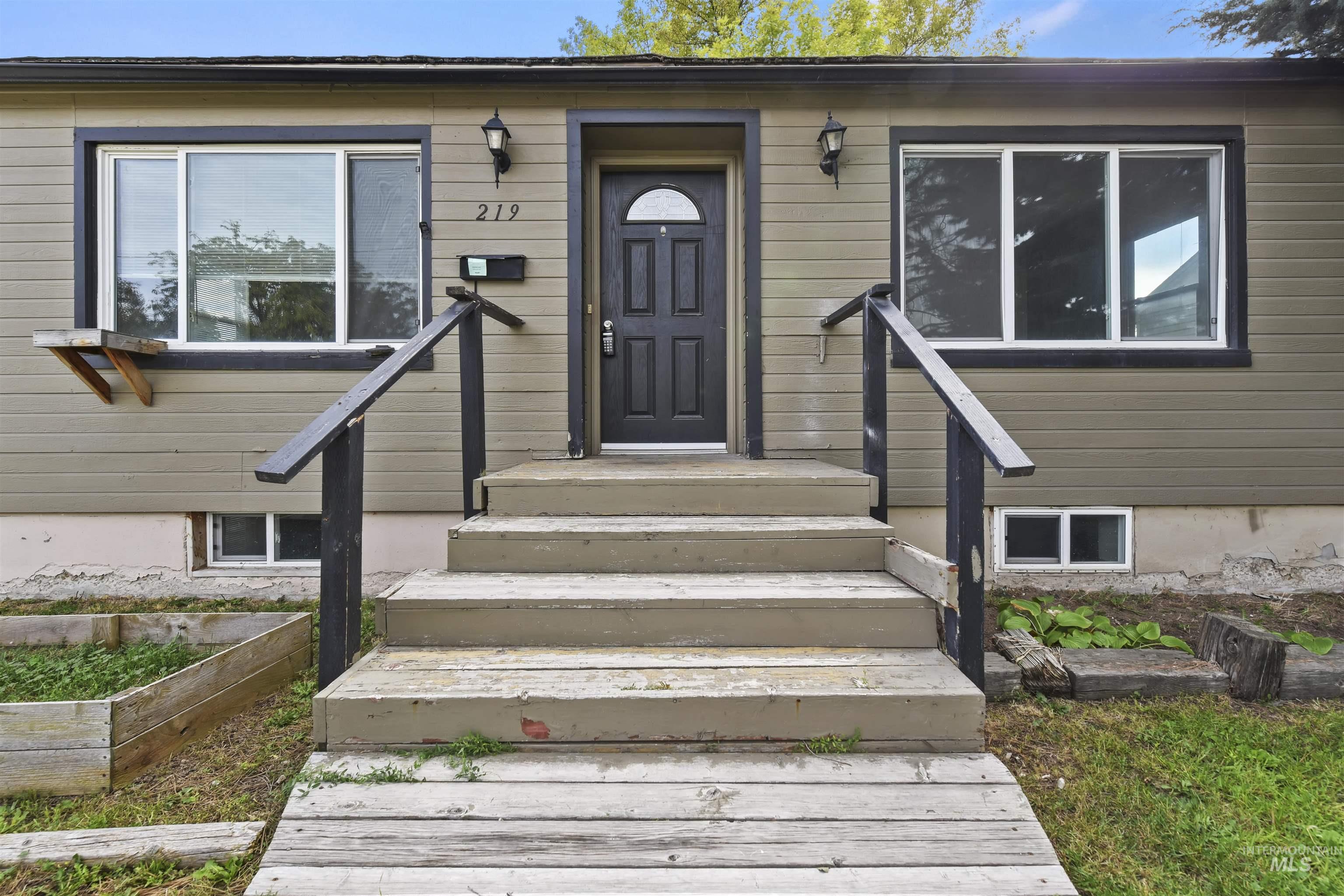 219 Meffan Ave, Nampa, Idaho 83651, 4 Bedrooms, 1 Bathroom, Residential For Sale, Price $315,000,MLS 98978916