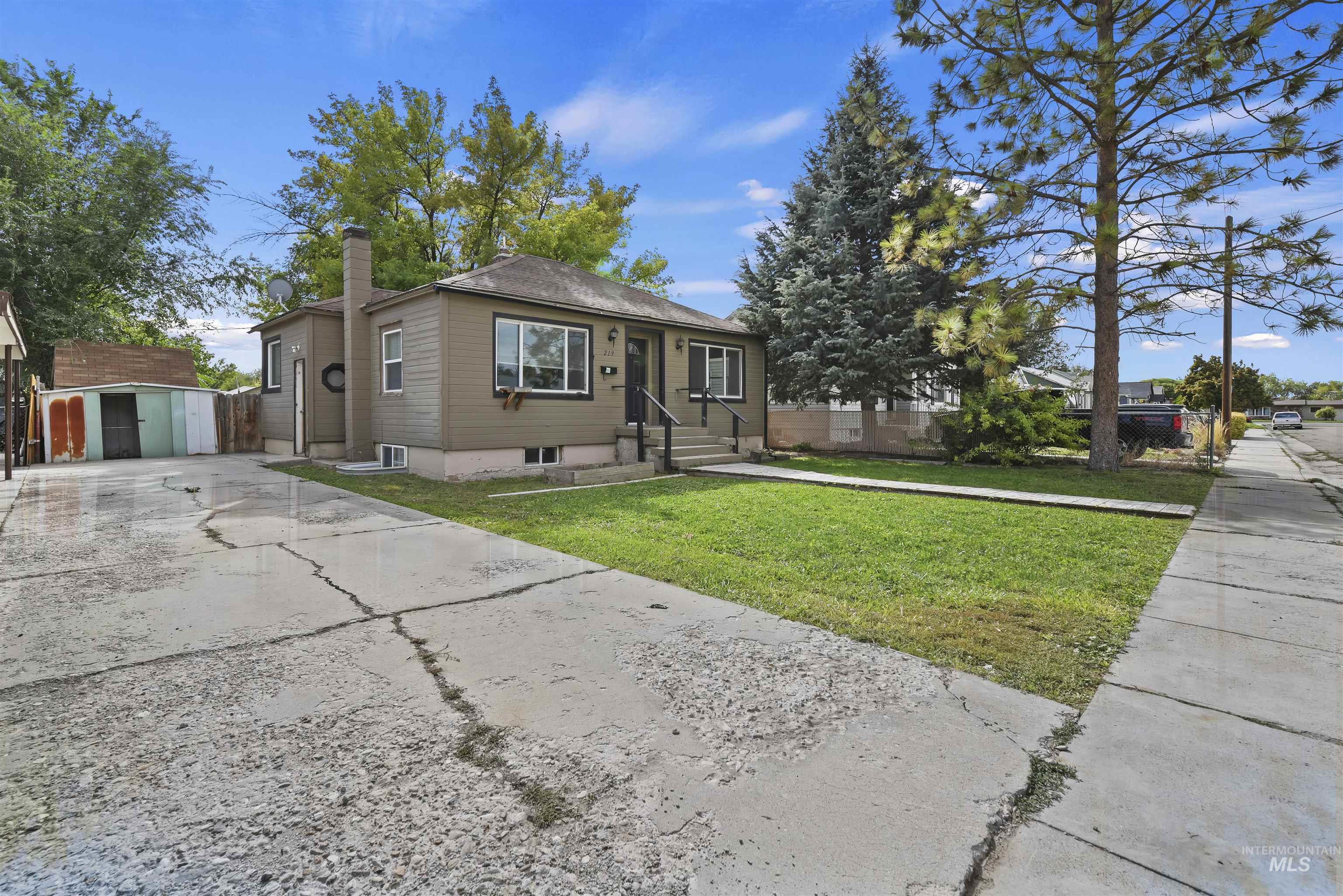219 Meffan Ave, Nampa, Idaho 83651, 4 Bedrooms, 1 Bathroom, Residential For Sale, Price $315,000,MLS 98978916