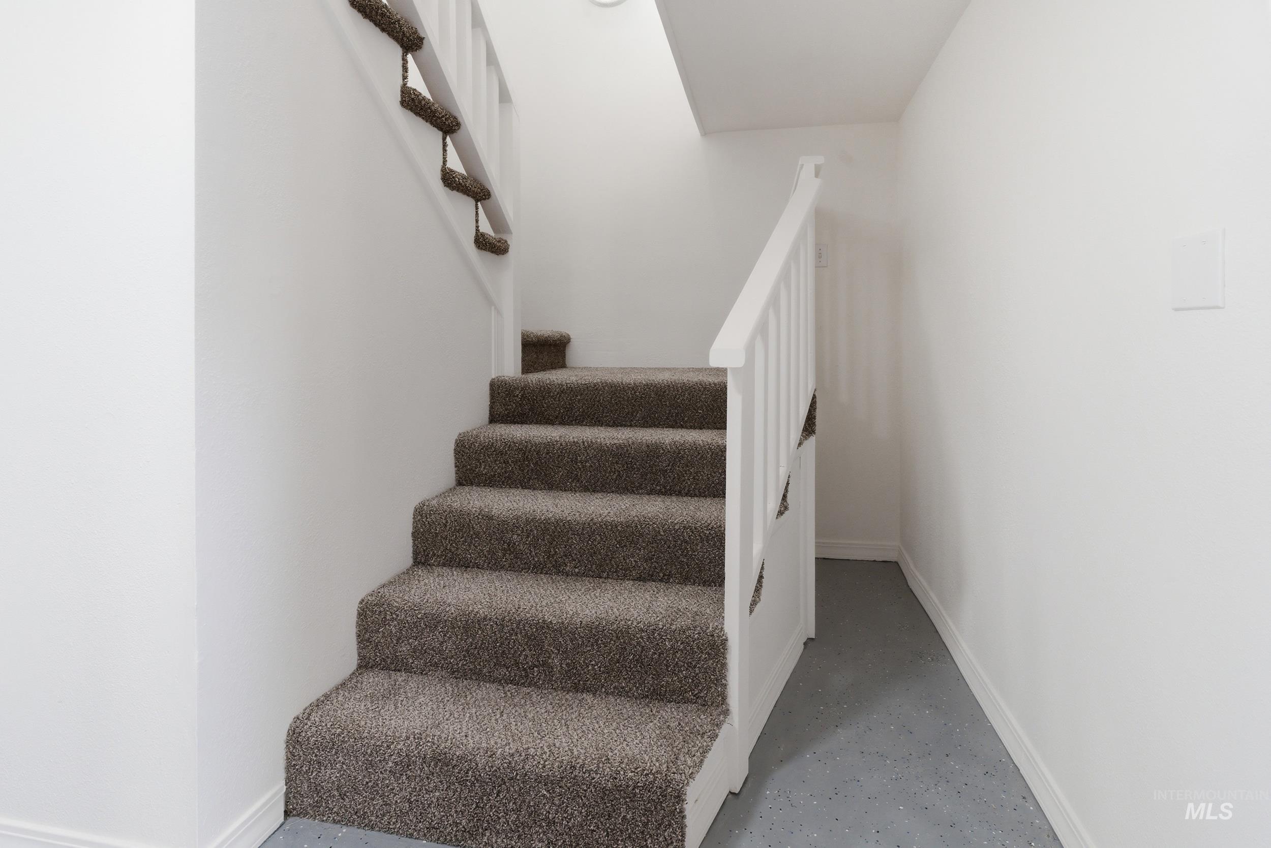 107 W Main St., Declo, Idaho 83323, 7 Bedrooms, 2 Bathrooms, Residential For Sale, Price $329,900,MLS 98978917