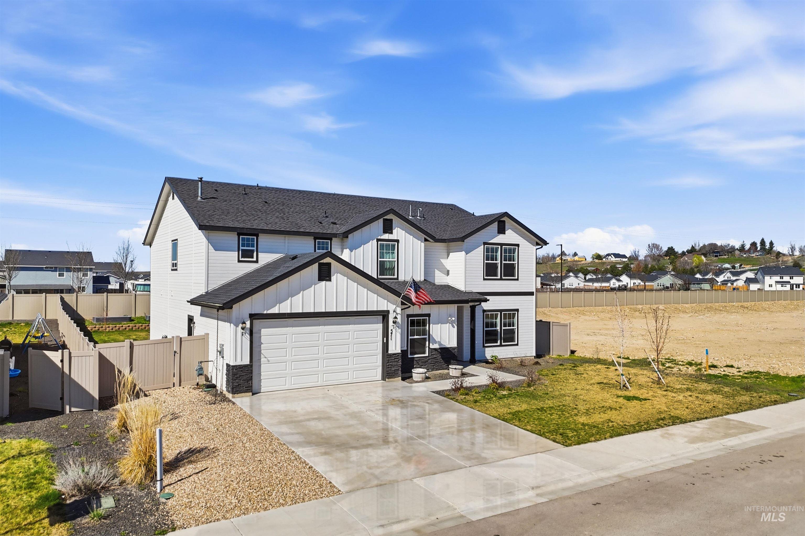 571 Dunmore Ave, Middleton, Idaho 83644, 5 Bedrooms, 3.5 Bathrooms, Residential For Sale, Price $615,000,MLS 98978918