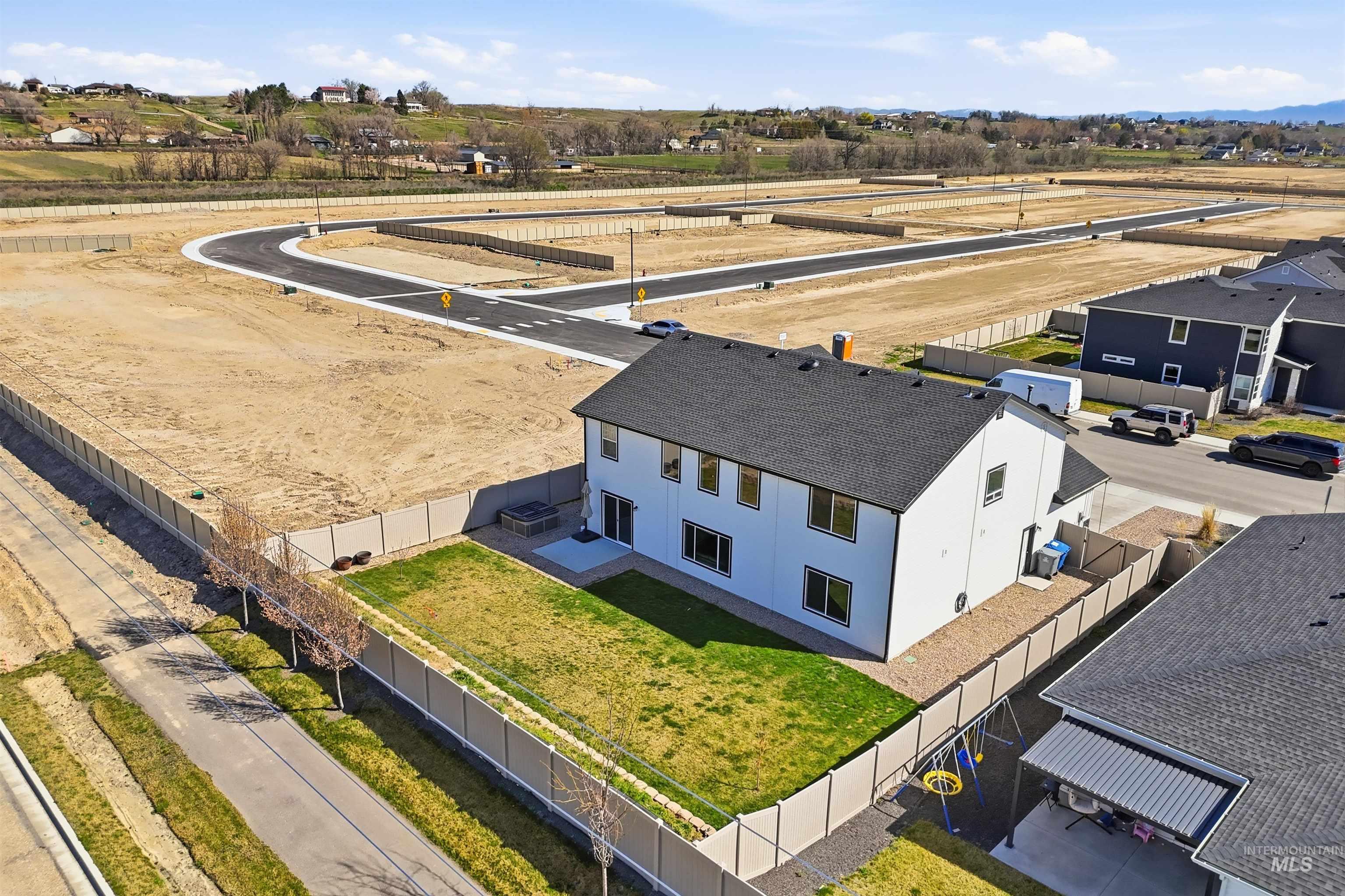 571 Dunmore Ave, Middleton, Idaho 83644, 5 Bedrooms, 3.5 Bathrooms, Residential For Sale, Price $615,000,MLS 98978918