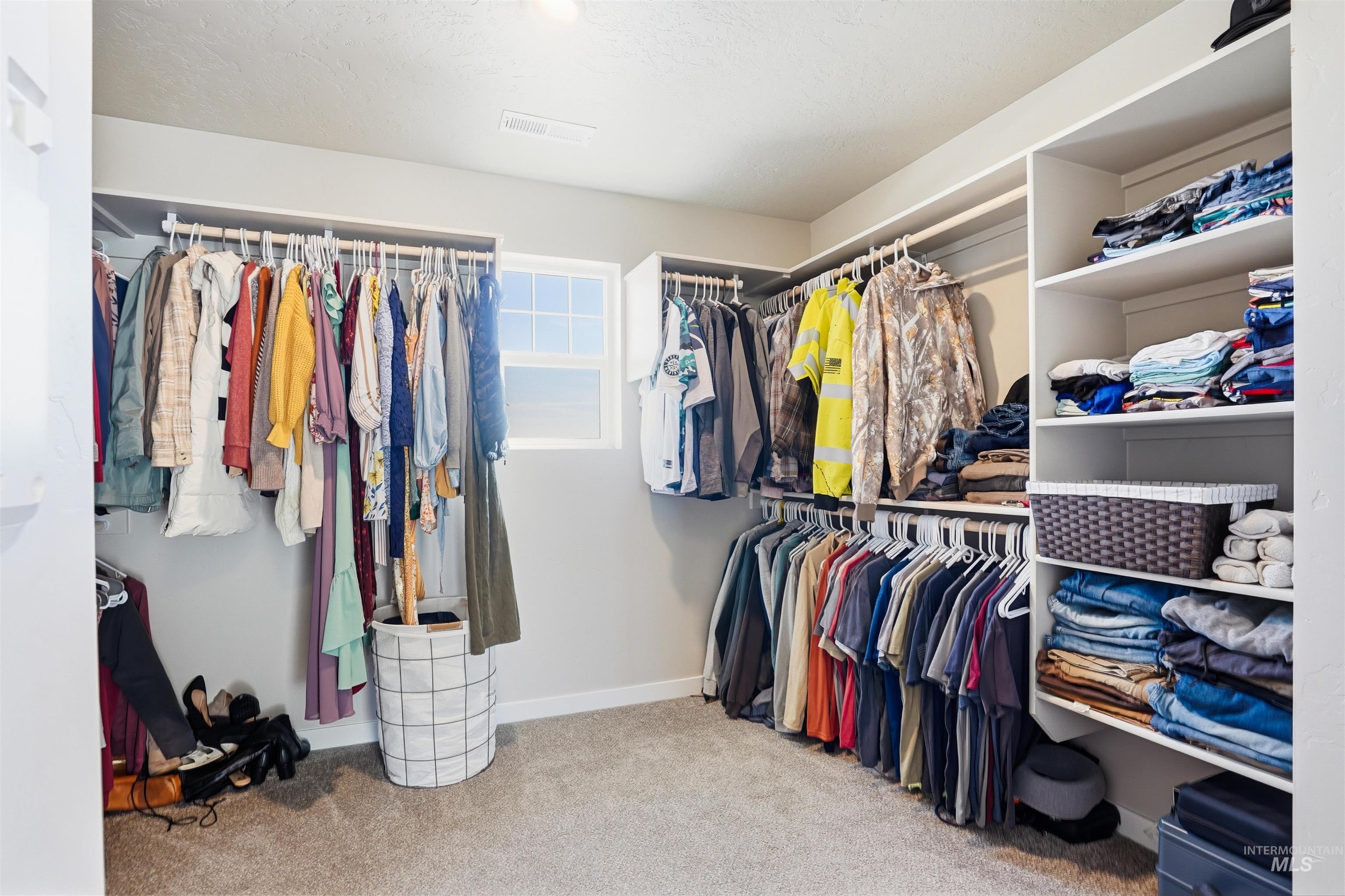 571 Dunmore Ave, Middleton, Idaho 83644, 5 Bedrooms, 3.5 Bathrooms, Residential For Sale, Price $615,000,MLS 98978918