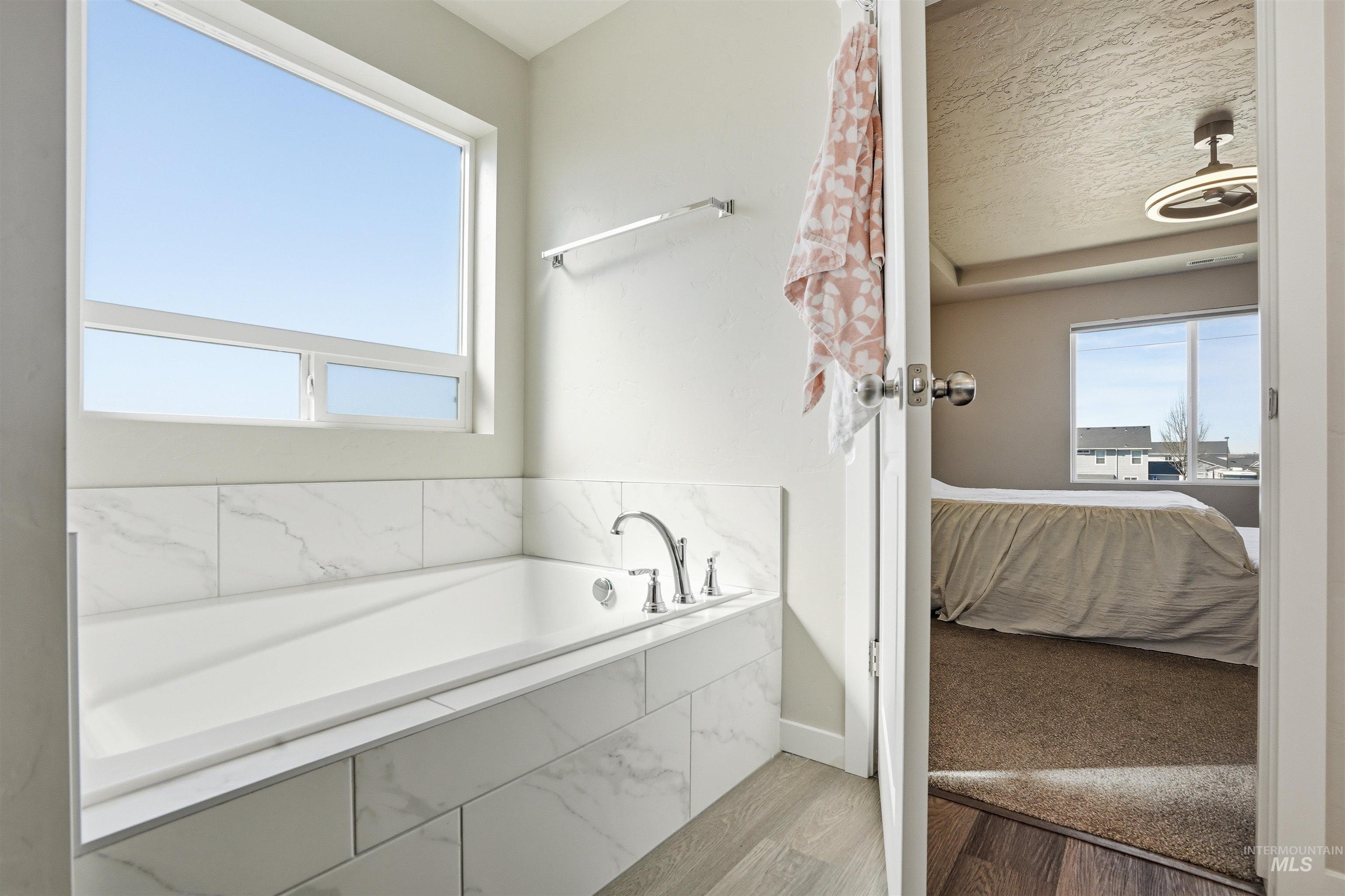 571 Dunmore Ave, Middleton, Idaho 83644, 5 Bedrooms, 3.5 Bathrooms, Residential For Sale, Price $615,000,MLS 98978918