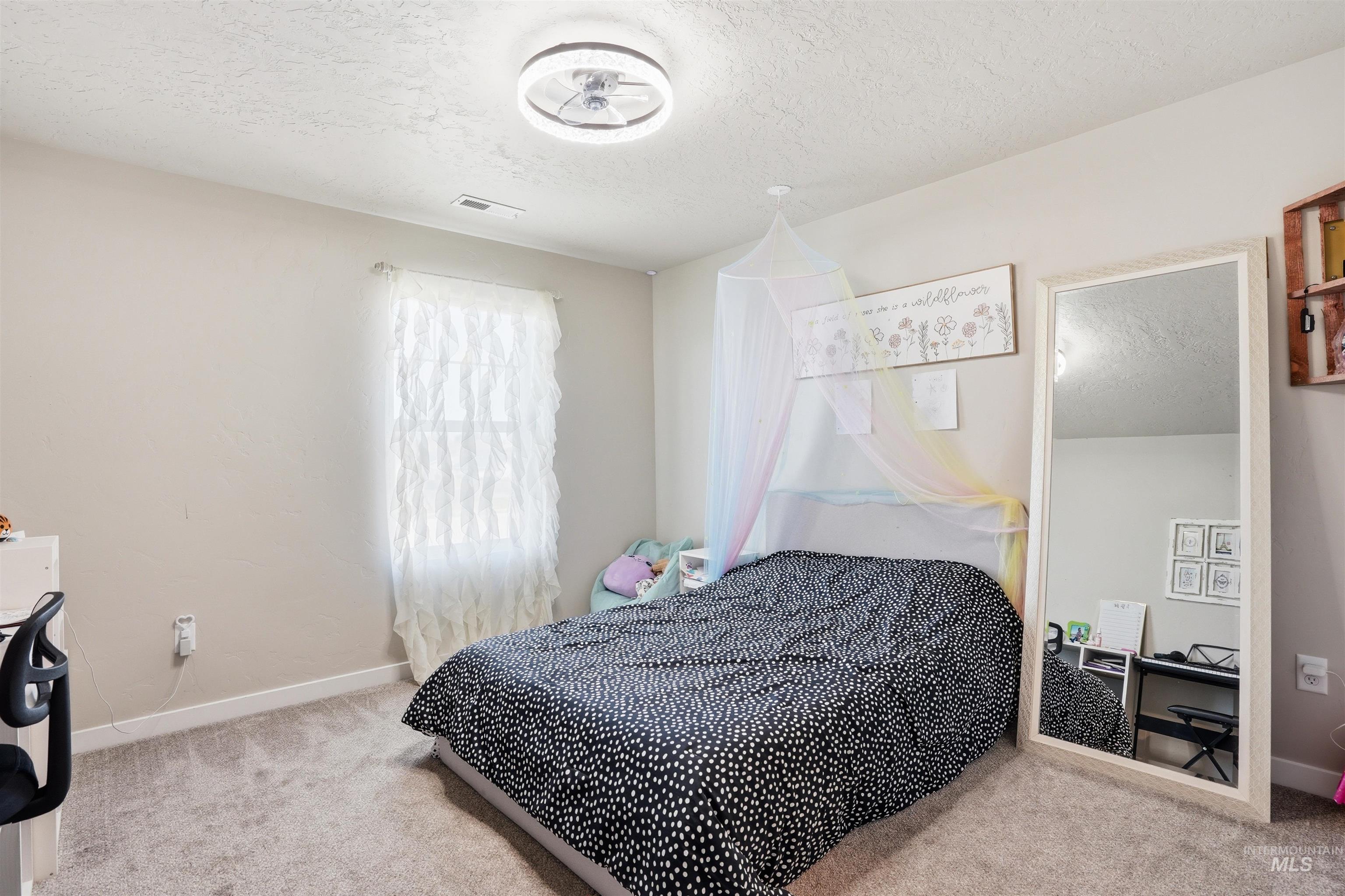 571 Dunmore Ave, Middleton, Idaho 83644, 5 Bedrooms, 3.5 Bathrooms, Residential For Sale, Price $615,000,MLS 98978918