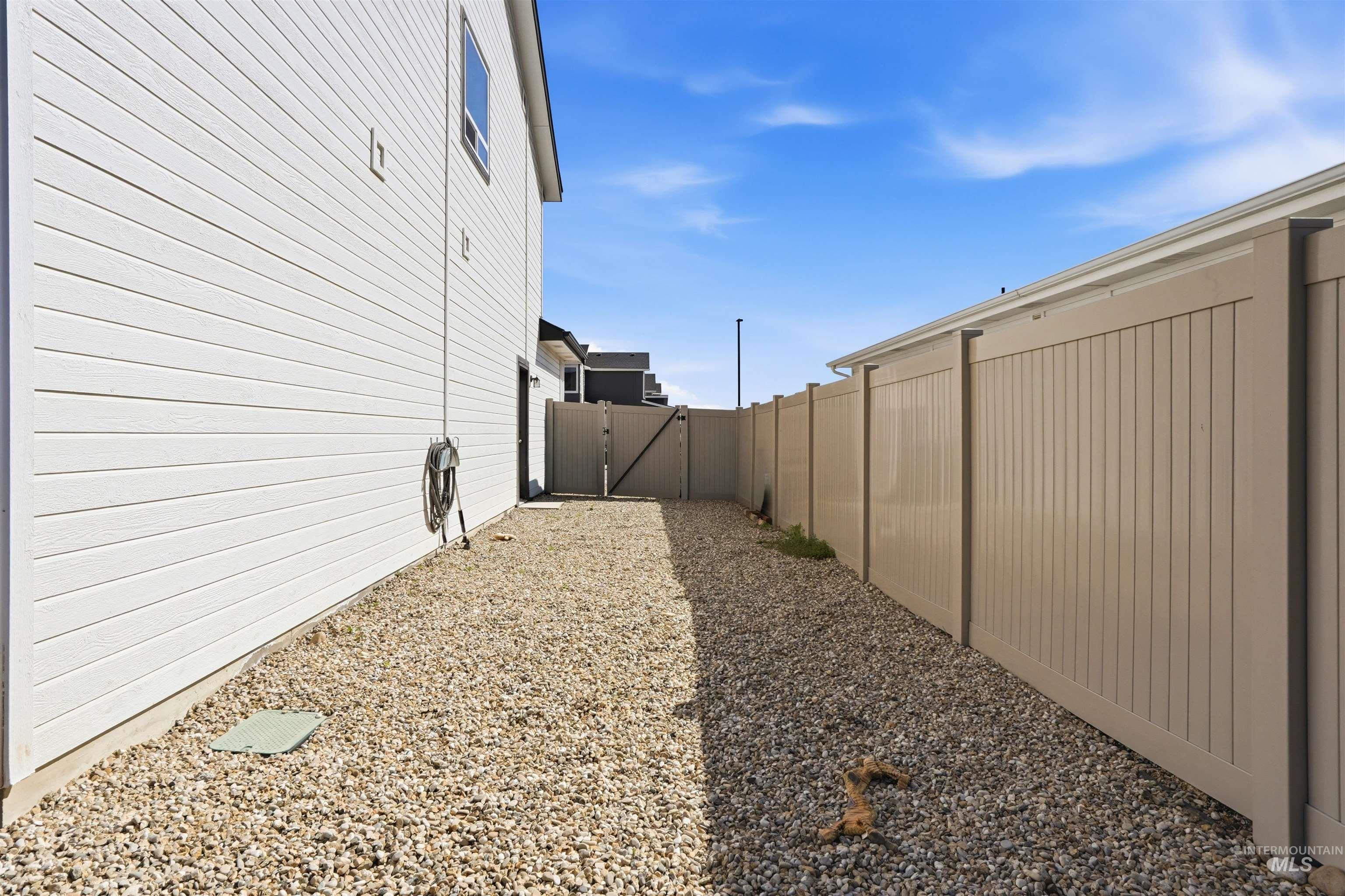 571 Dunmore Ave, Middleton, Idaho 83644, 5 Bedrooms, 3.5 Bathrooms, Residential For Sale, Price $615,000,MLS 98978918