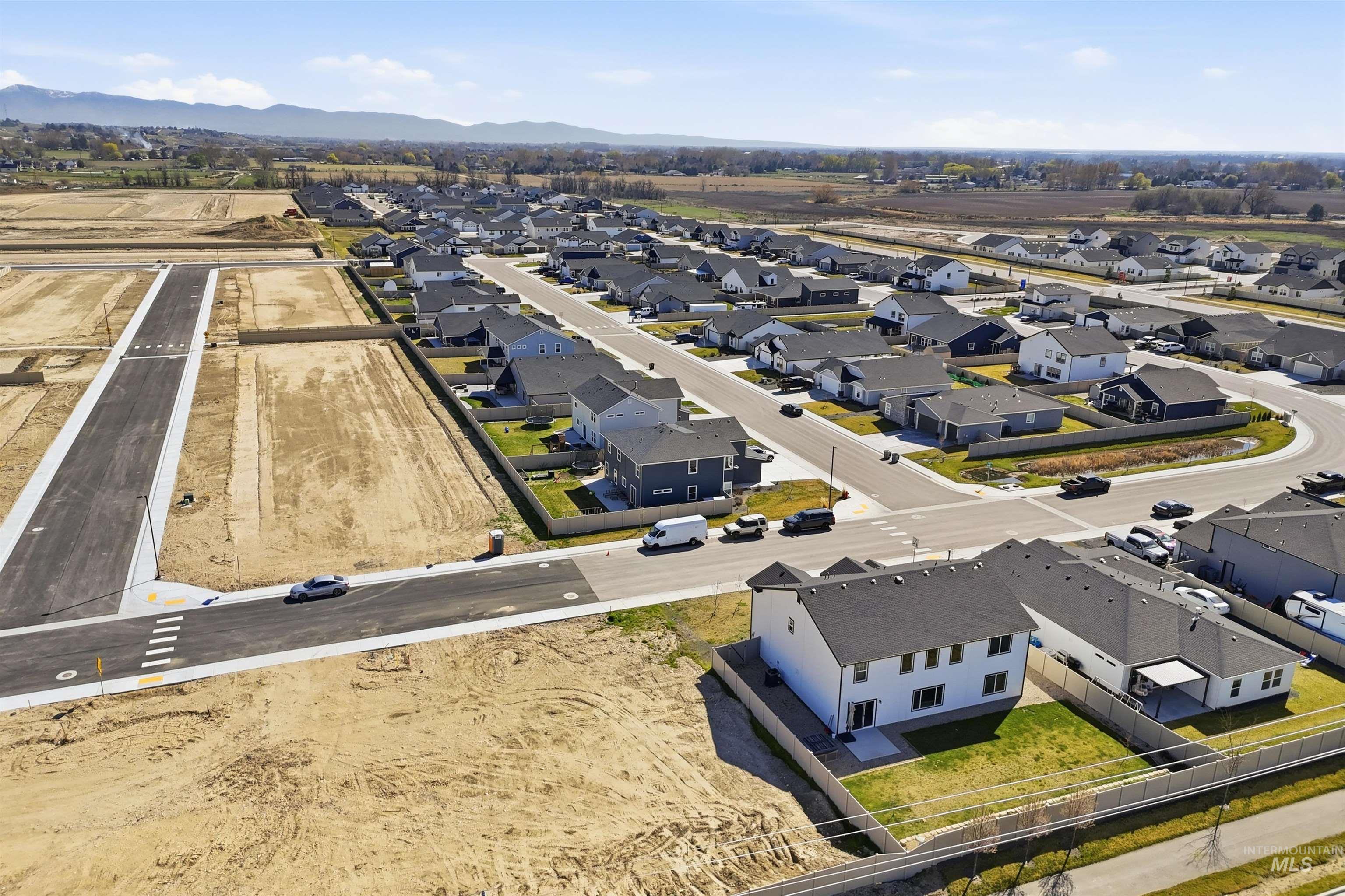 571 Dunmore Ave, Middleton, Idaho 83644, 5 Bedrooms, 3.5 Bathrooms, Residential For Sale, Price $615,000,MLS 98978918