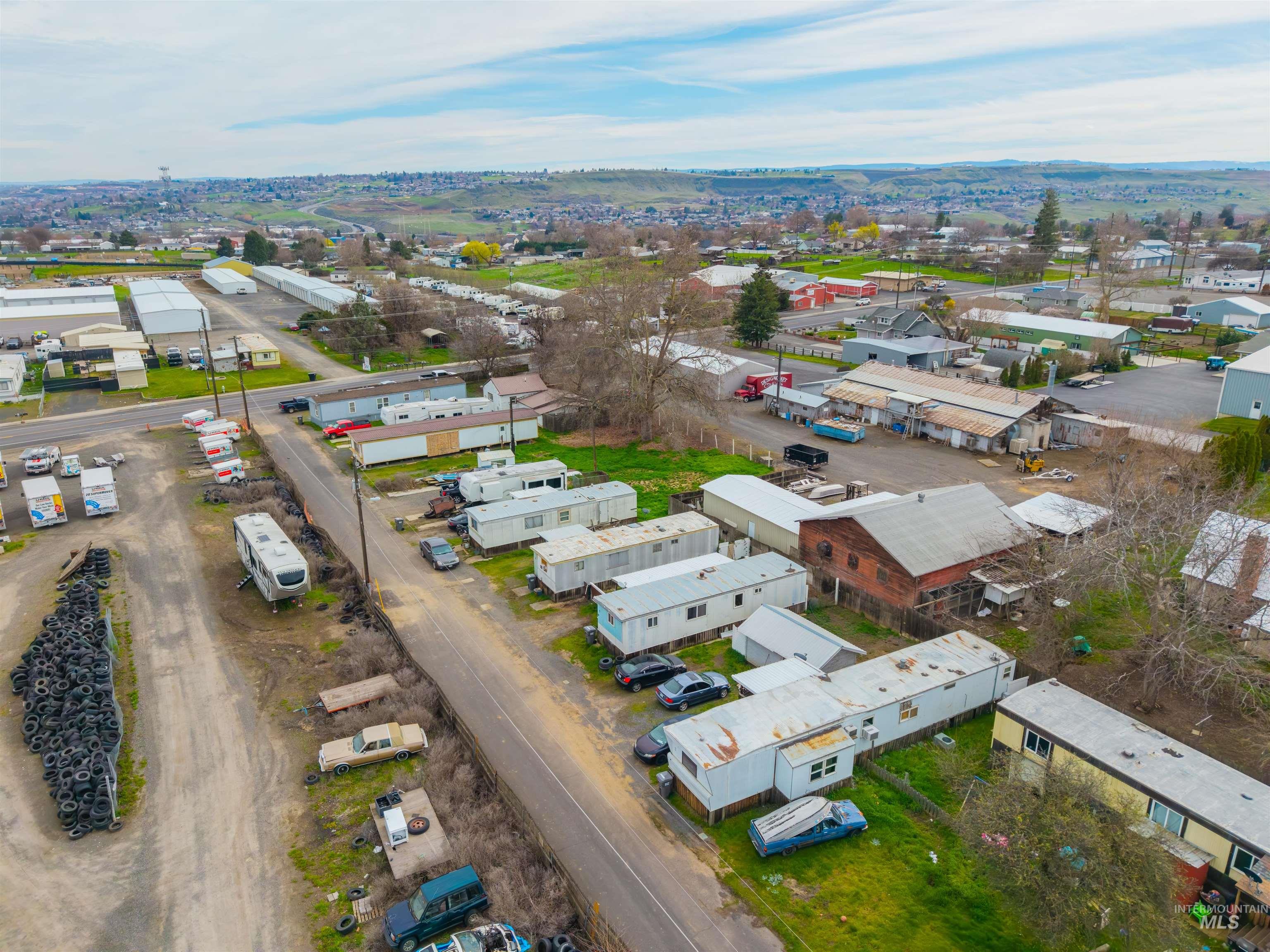 1650 13th Street, Clarkston, Washington 99403, 3 Bedrooms, 1 Bathroom, Residential Income For Sale, Price $965,000,MLS 98978920