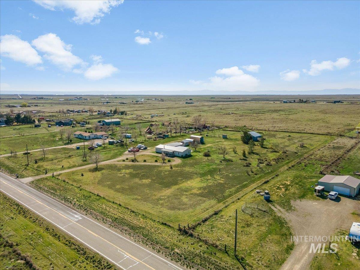 4473 Hwy 51, Mountain Home, Idaho 83647, 3 Bedrooms, 2 Bathrooms, Residential For Sale, Price $449,900, 98978921