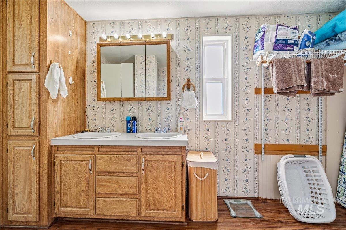 4473 Hwy 51, Mountain Home, Idaho 83647, 3 Bedrooms, 2 Bathrooms, Residential For Sale, Price $449,900, 98978921