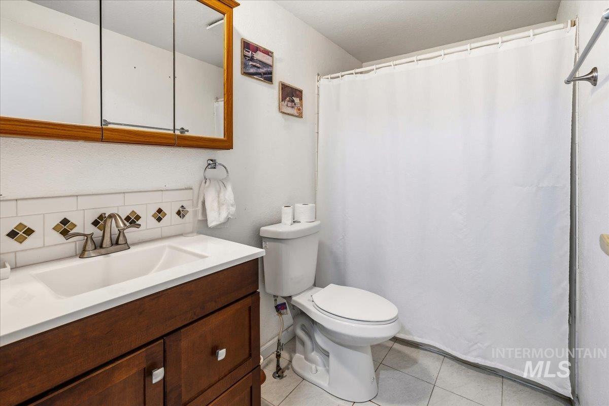 4473 Hwy 51, Mountain Home, Idaho 83647, 3 Bedrooms, 2 Bathrooms, Residential For Sale, Price $449,900, 98978921