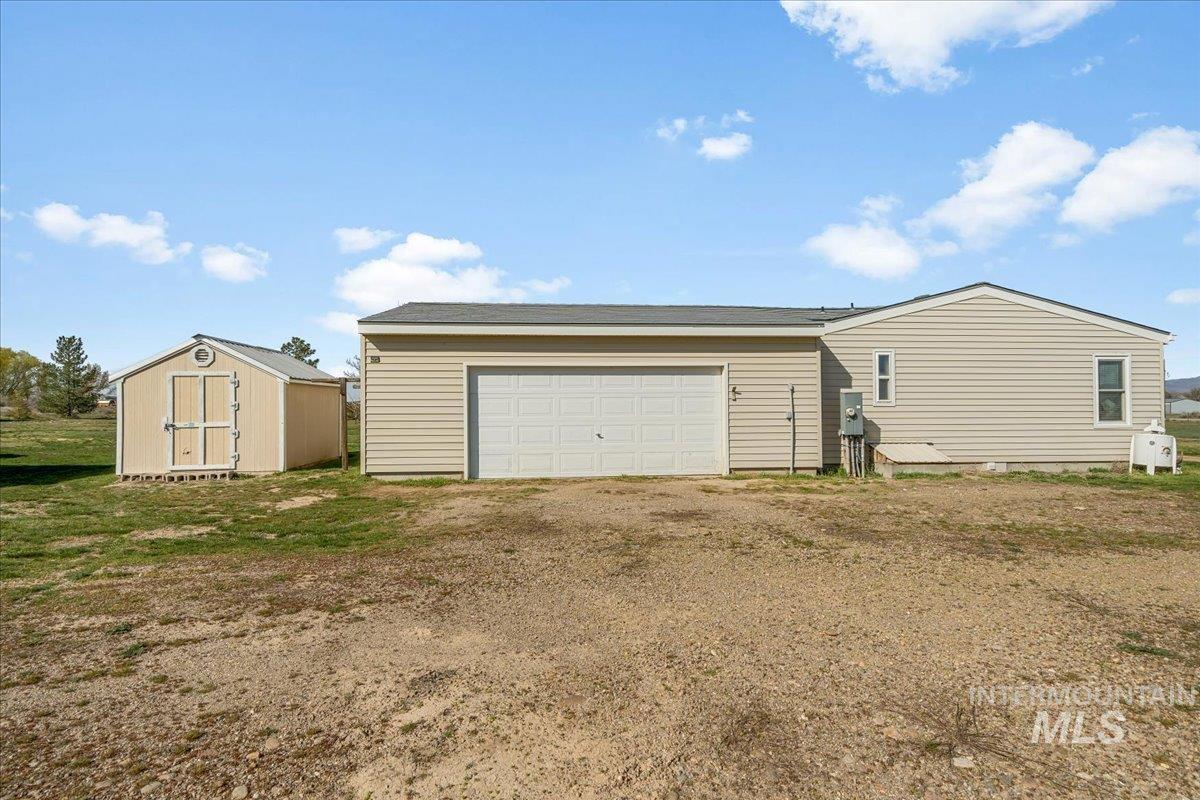 4473 Hwy 51, Mountain Home, Idaho 83647, 3 Bedrooms, 2 Bathrooms, Residential For Sale, Price $449,900, 98978921