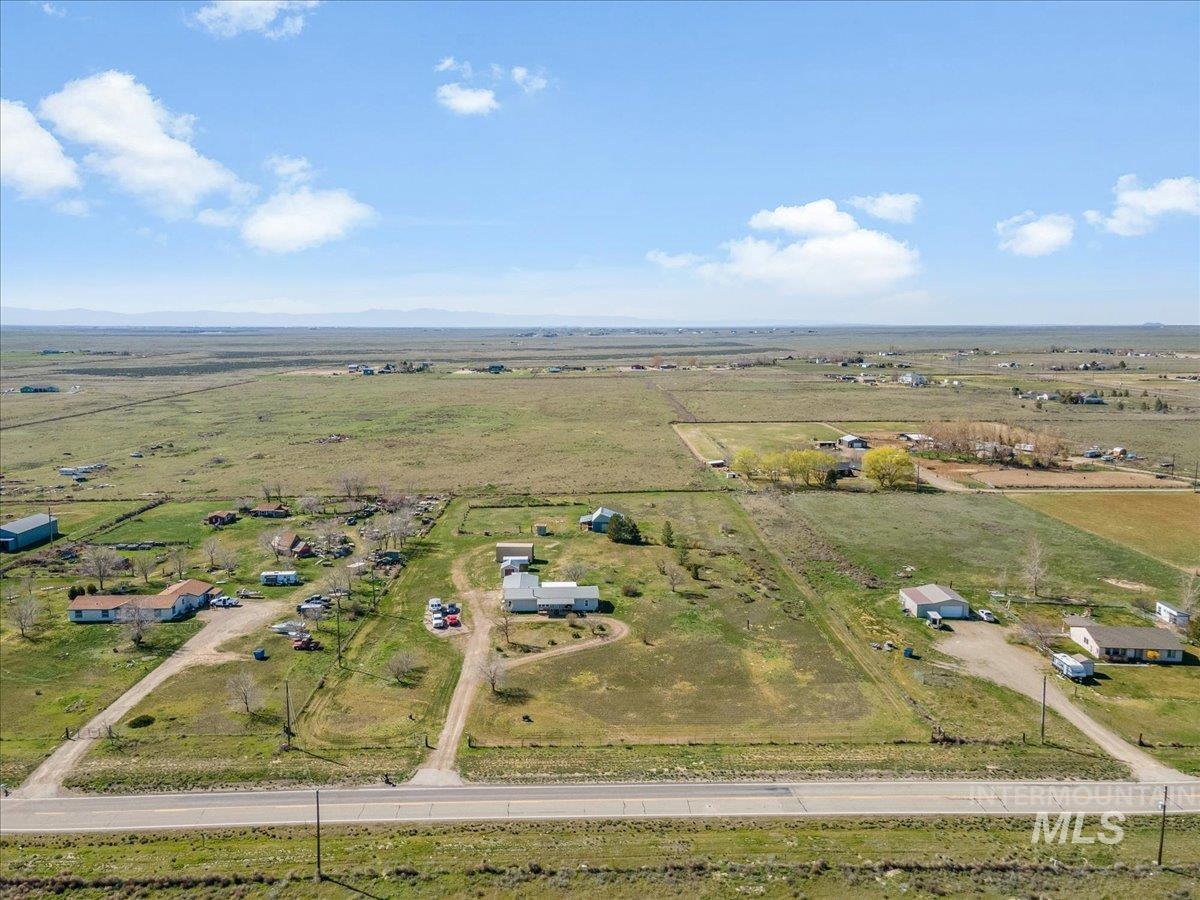 4473 Hwy 51, Mountain Home, Idaho 83647, 3 Bedrooms, 2 Bathrooms, Residential For Sale, Price $449,900, 98978921