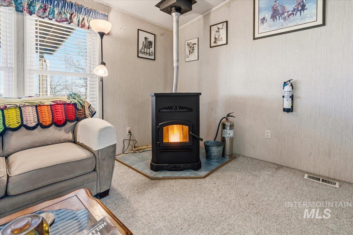 4473 Hwy 51, Mountain Home, Idaho 83647, 3 Bedrooms, 2 Bathrooms, Residential For Sale, Price $449,900, 98978921