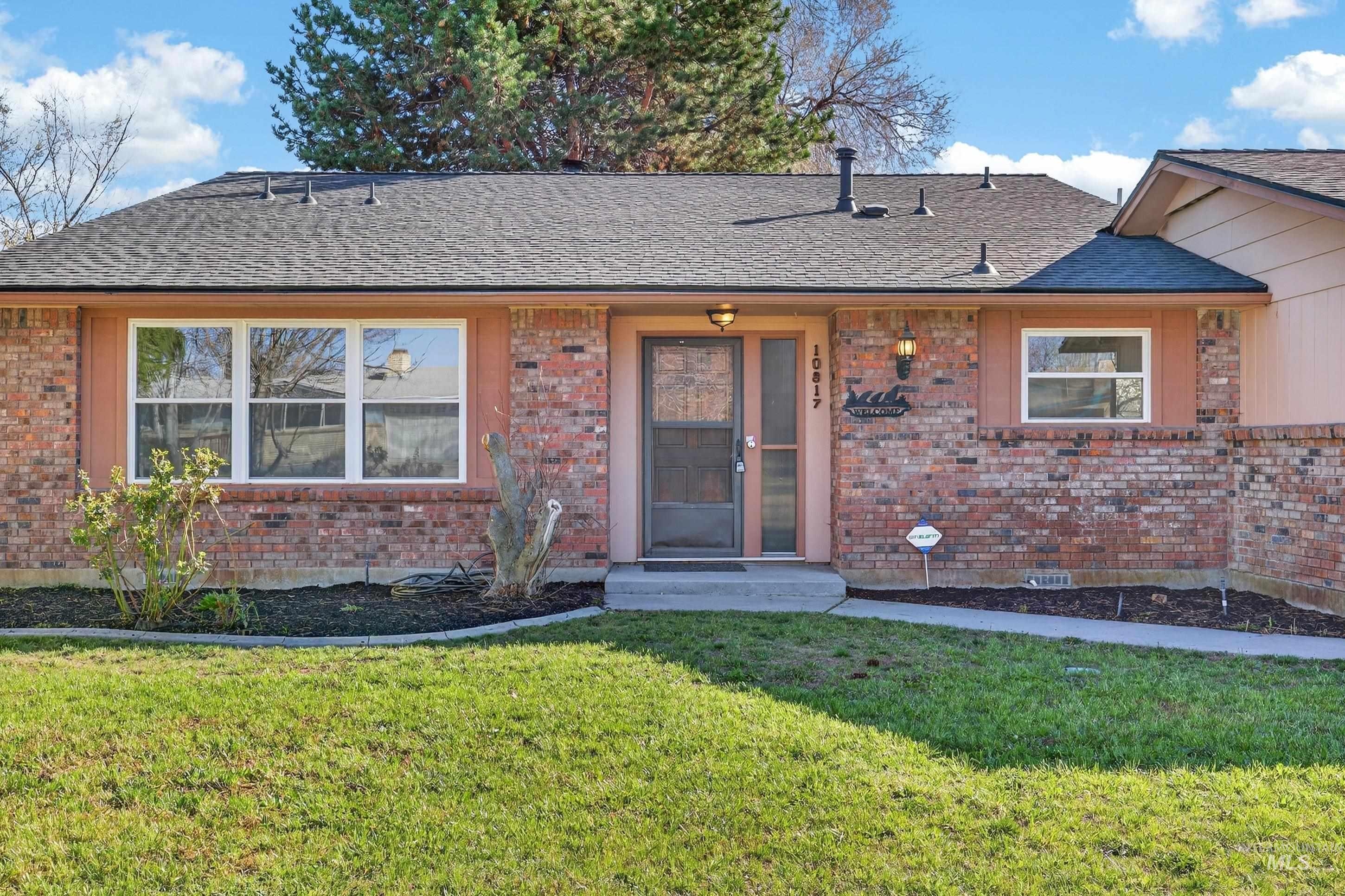 10817 W Ashburton Drive, Boise, Idaho 83709, 4 Bedrooms, 2 Bathrooms, Residential For Sale, Price $479,900, 98978926