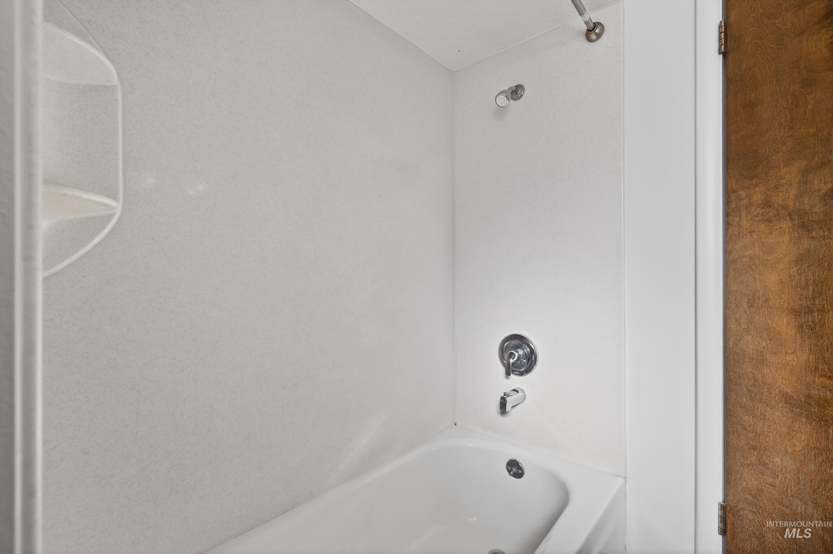 10817 W Ashburton Drive, Boise, Idaho 83709, 4 Bedrooms, 2 Bathrooms, Residential For Sale, Price $479,900, 98978926