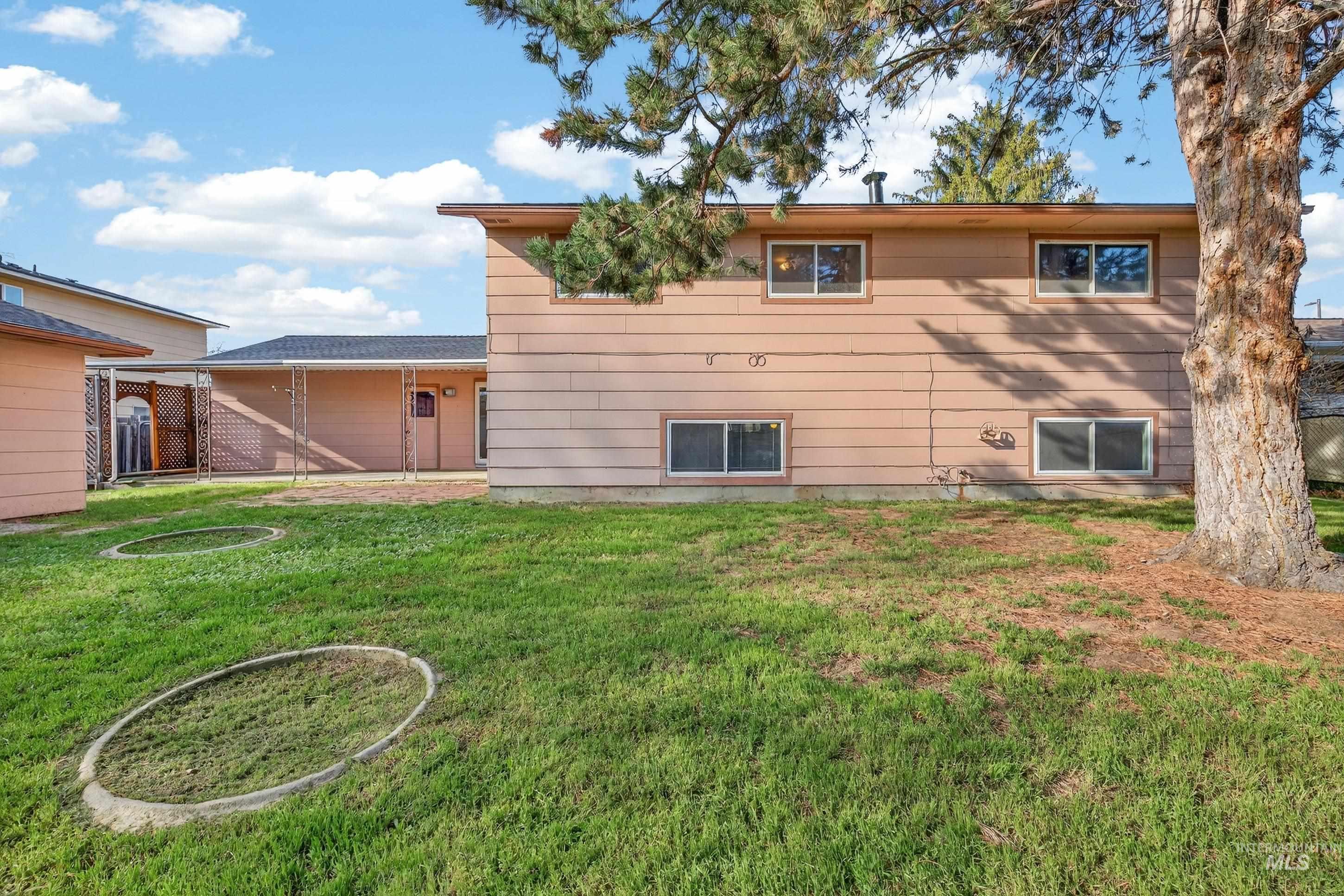 10817 W Ashburton Drive, Boise, Idaho 83709, 4 Bedrooms, 2 Bathrooms, Residential For Sale, Price $479,900, 98978926