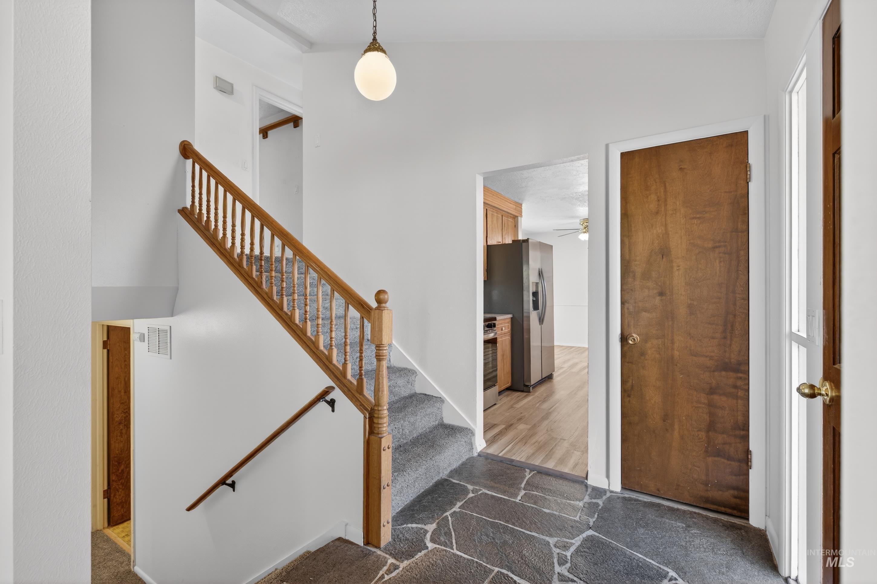 10817 W Ashburton Drive, Boise, Idaho 83709, 4 Bedrooms, 2 Bathrooms, Residential For Sale, Price $479,900, 98978926