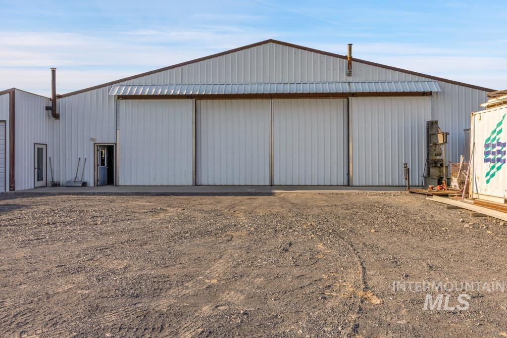 2530 E 4000 N, Filer, Idaho 83328, 1 Bedroom, 1.5 Bathrooms, Residential For Sale, Price $850,000, 98978927