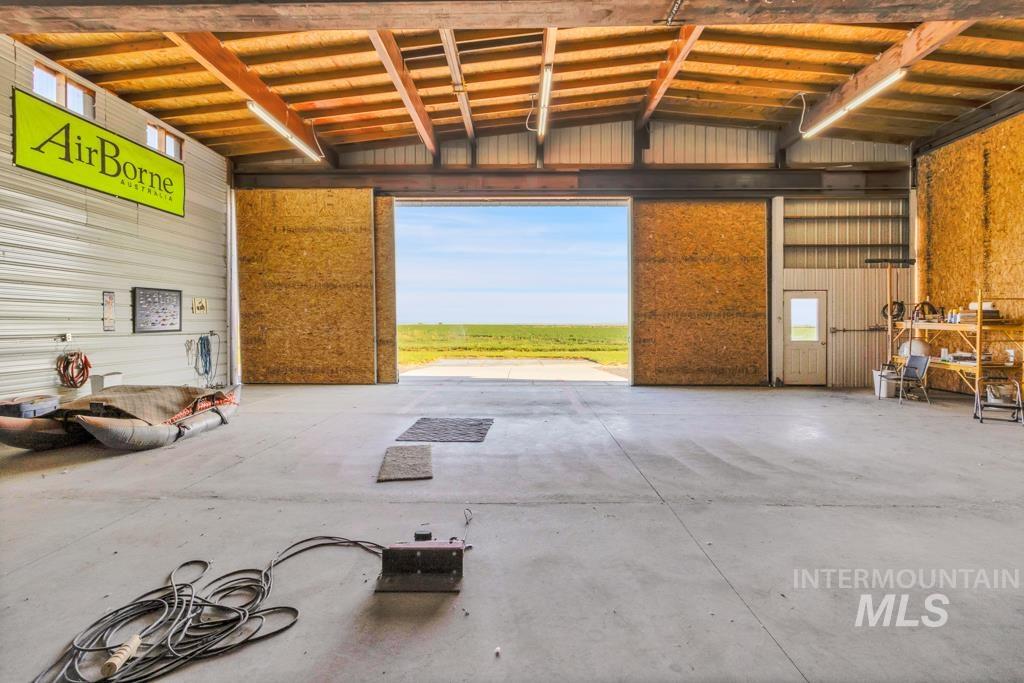 2530 E 4000 N, Filer, Idaho 83328, 1 Bedroom, 1.5 Bathrooms, Residential For Sale, Price $850,000, 98978927