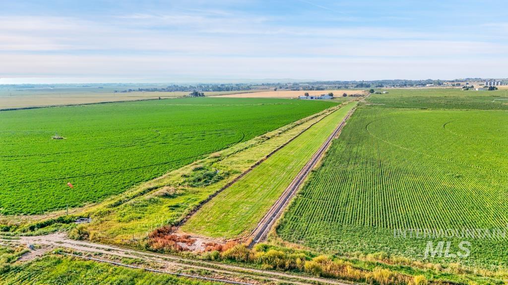 2530 E 4000 N, Filer, Idaho 83328, 1 Bedroom, 1.5 Bathrooms, Residential For Sale, Price $850,000, 98978927