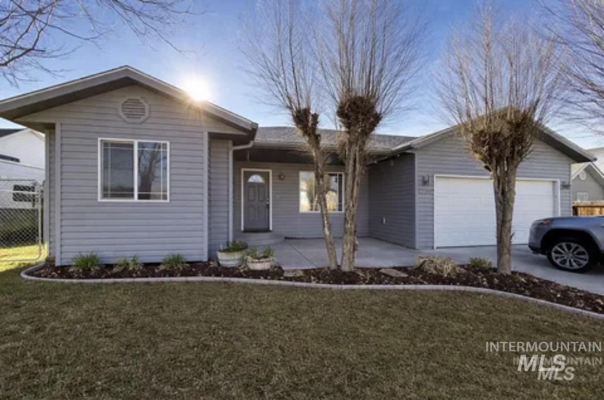 1309 Lauren ln, Filer, Idaho 83328, 4 Bedrooms, 2 Bathrooms, Residential For Sale, Price $335,000, 98978928