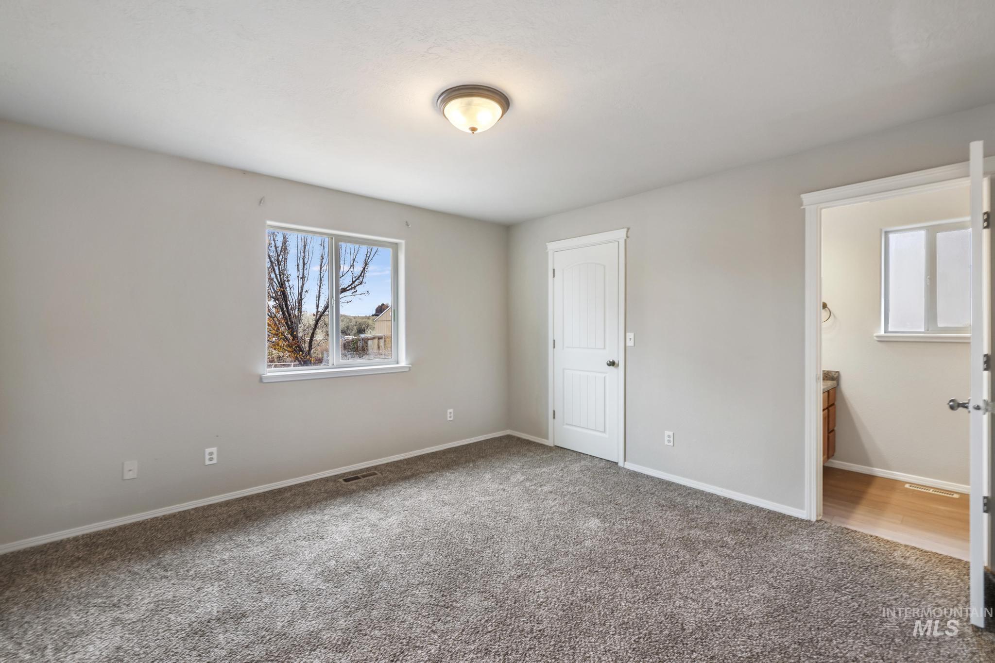 1309 Lauren ln, Filer, Idaho 83328, 4 Bedrooms, 2 Bathrooms, Residential For Sale, Price $335,000, 98978928