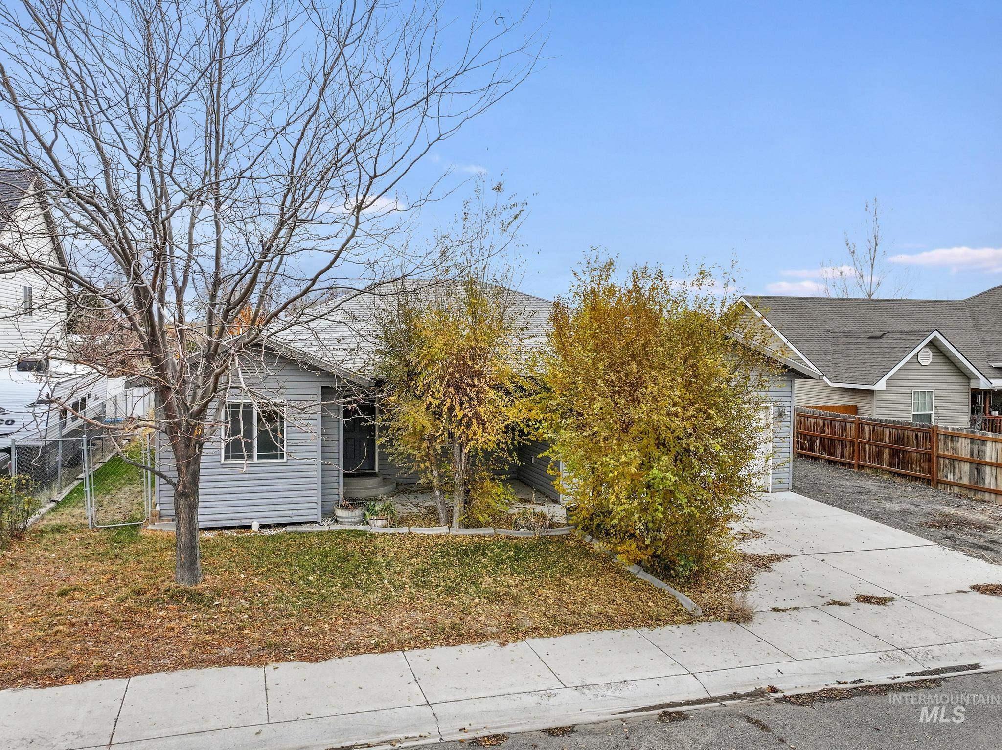 1309 Lauren ln, Filer, Idaho 83328, 4 Bedrooms, 2 Bathrooms, Residential For Sale, Price $335,000, 98978928