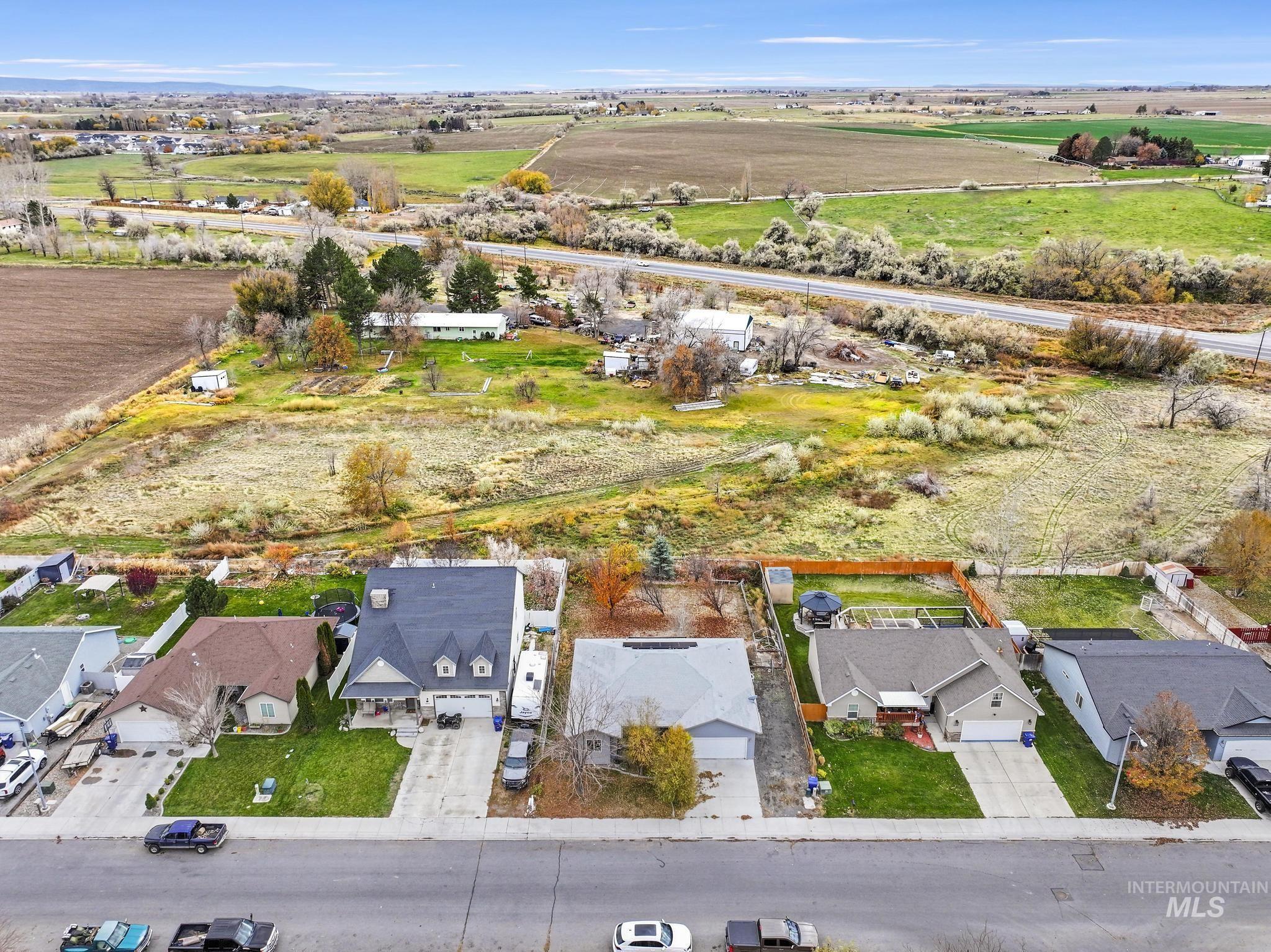 1309 Lauren ln, Filer, Idaho 83328, 4 Bedrooms, 2 Bathrooms, Residential For Sale, Price $335,000, 98978928