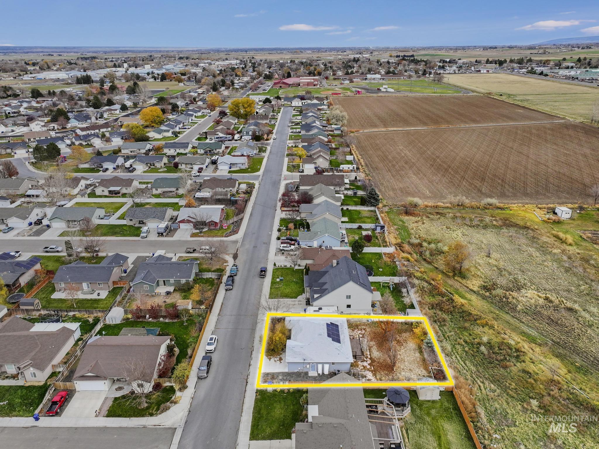 1309 Lauren ln, Filer, Idaho 83328, 4 Bedrooms, 2 Bathrooms, Residential For Sale, Price $335,000, 98978928