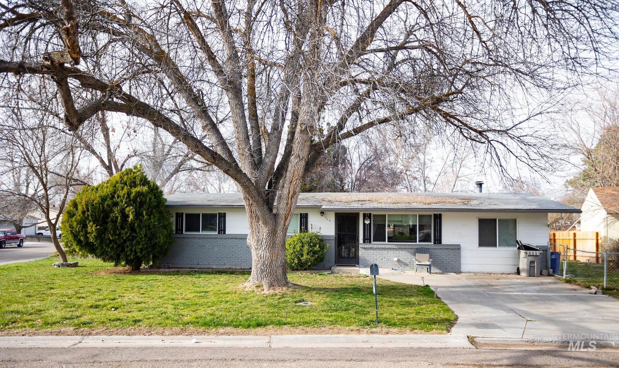 704 Hudson Dr., Nampa, Idaho 83651, 3 Bedrooms, 1 Bathroom, Residential For Sale, Price $350,000, 98978930