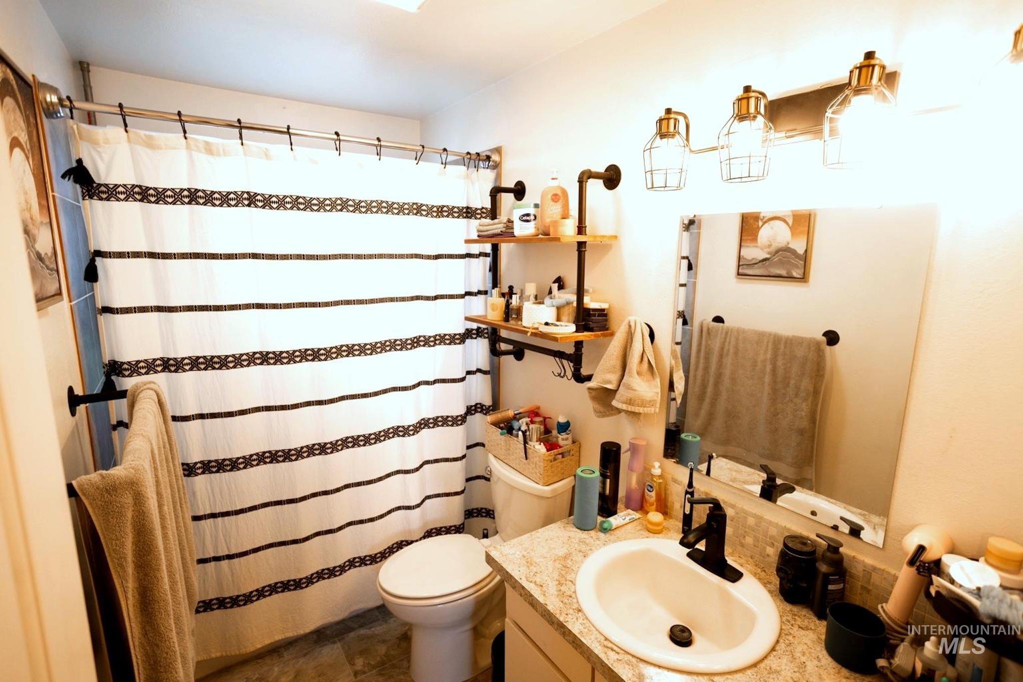 704 Hudson Dr., Nampa, Idaho 83651, 3 Bedrooms, 1 Bathroom, Residential For Sale, Price $350,000, 98978930