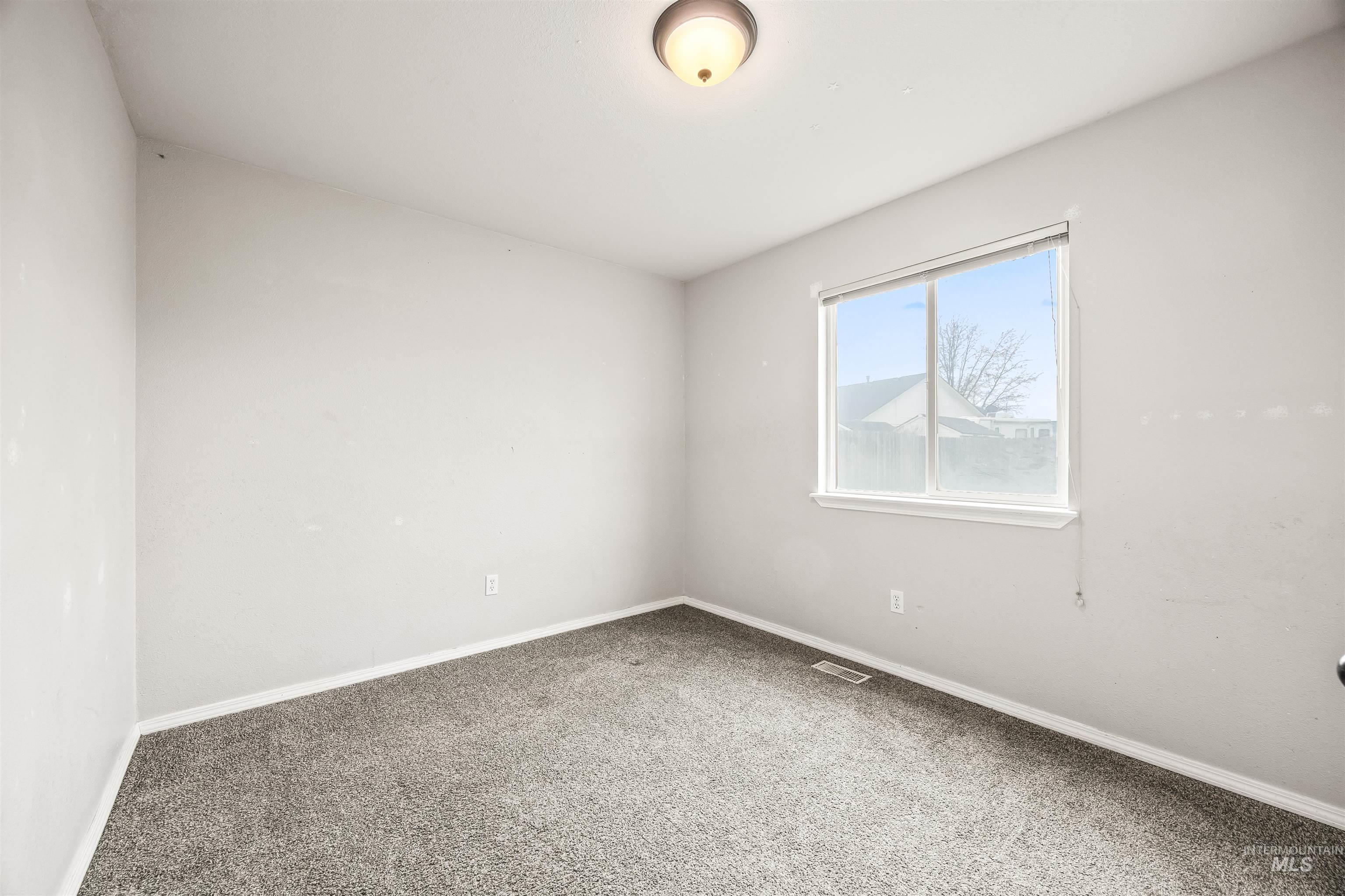 2103 E Kara Anne Ave, Nampa, Idaho 83686, 3 Bedrooms, 2 Bathrooms, Residential For Sale, Price $345,000, 98978932