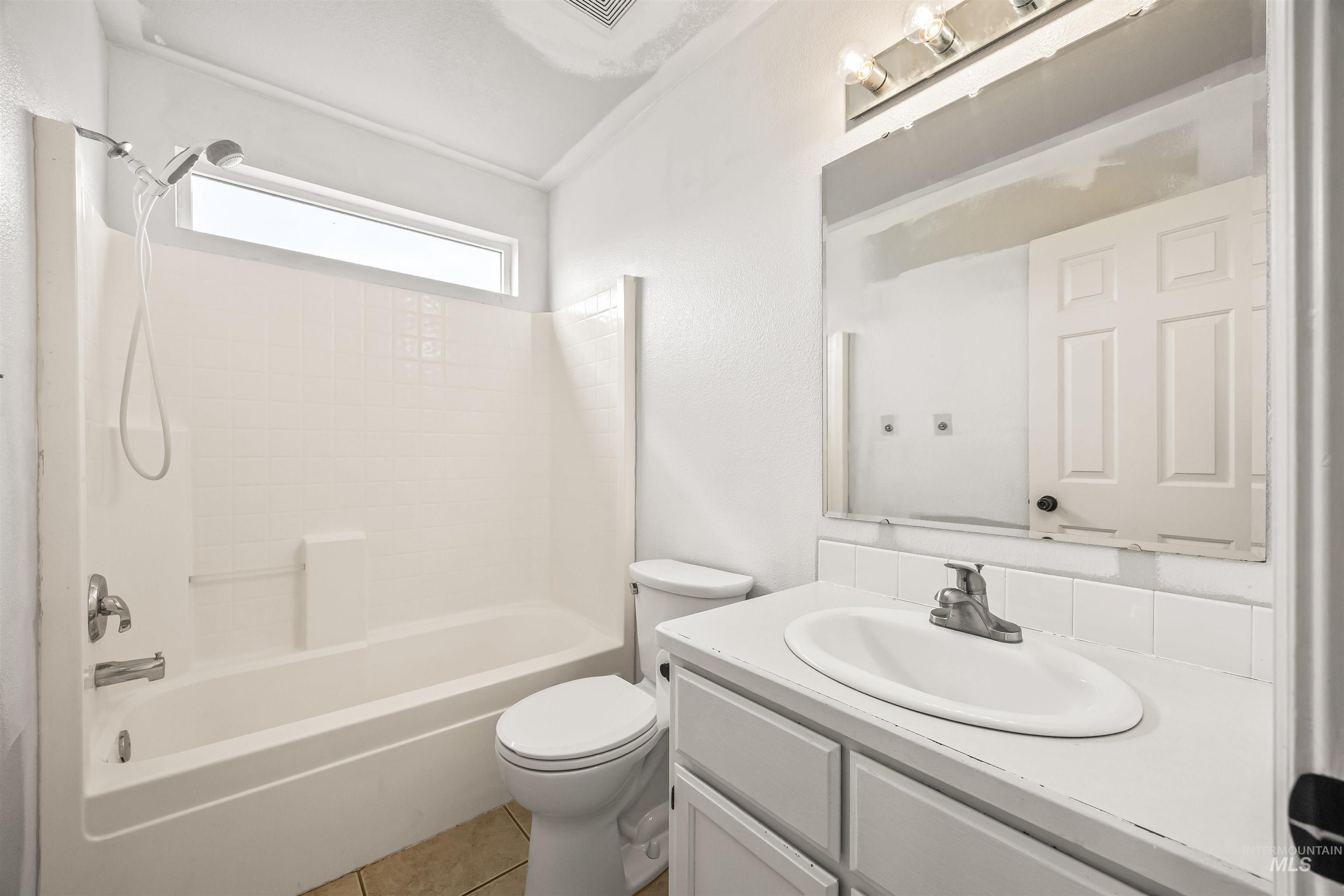 2103 E Kara Anne Ave, Nampa, Idaho 83686, 3 Bedrooms, 2 Bathrooms, Residential For Sale, Price $345,000, 98978932