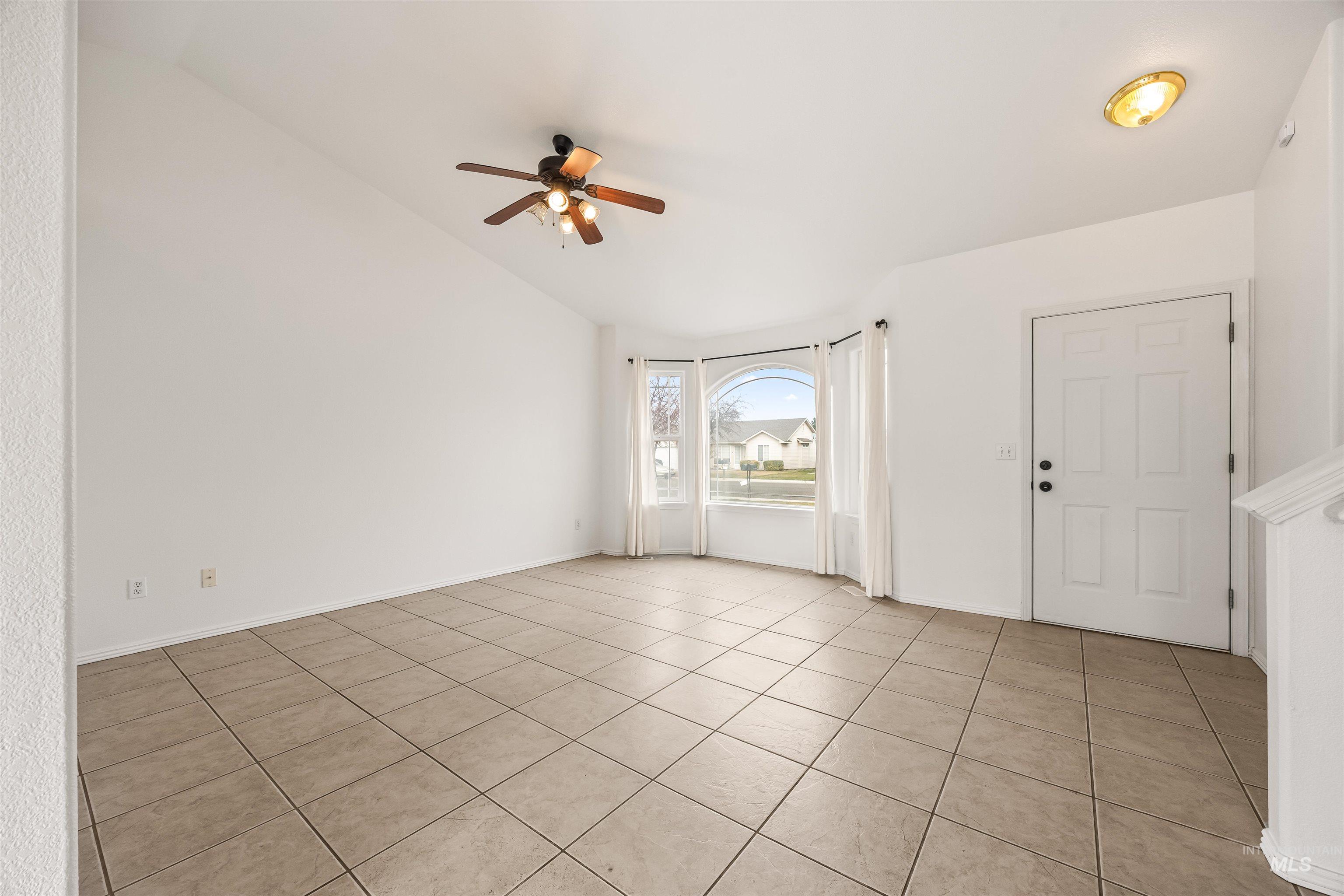 2103 E Kara Anne Ave, Nampa, Idaho 83686, 3 Bedrooms, 2 Bathrooms, Residential For Sale, Price $345,000, 98978932