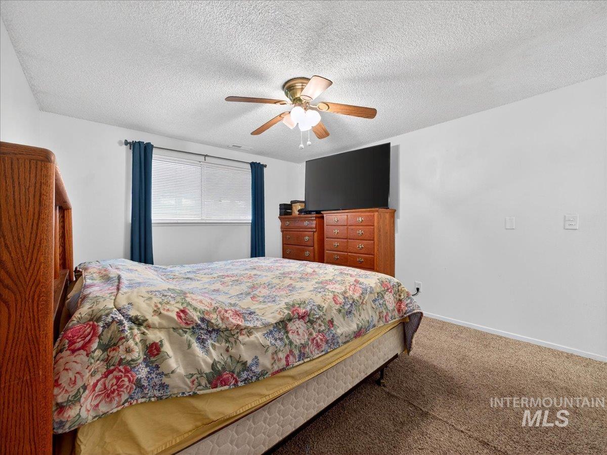 1405 N La Cresta Ave, Caldwell, Idaho 83605, 3 Bedrooms, 2 Bathrooms, Residential For Sale, Price $359,000, 98978933