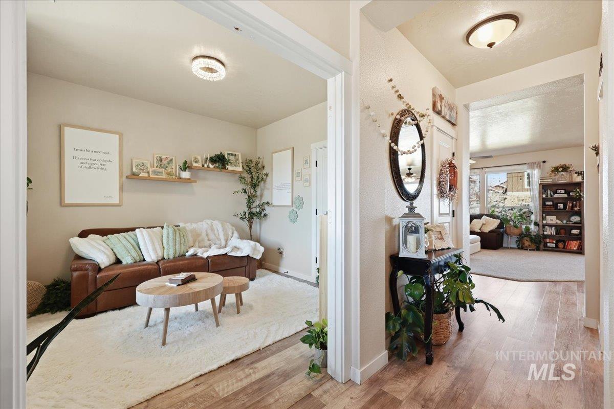 13314 Bloomfield Dr, Caldwell, Idaho 83607, 5 Bedrooms, 2.5 Bathrooms, Residential For Sale, Price $510,000, 98978934