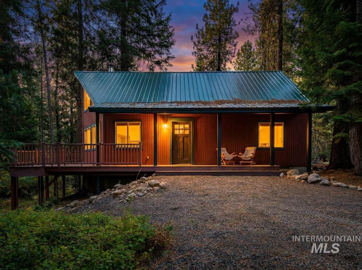 1409 Paul Bunyon Rd, McCall, Idaho 83638, 3 Bedrooms, 2 Bathrooms, Residential For Sale, Price $699,000, 98978935