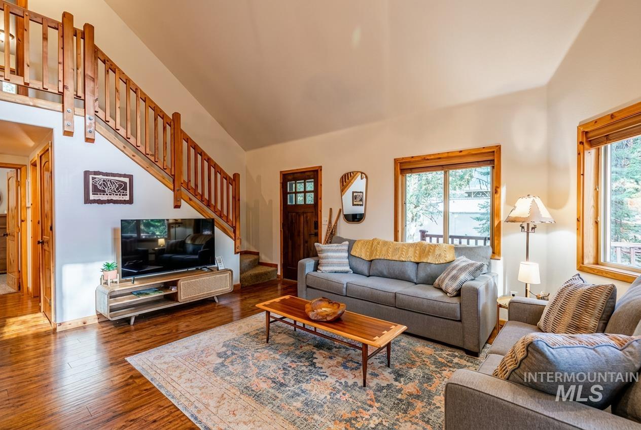 1409 Paul Bunyon Rd, McCall, Idaho 83638, 3 Bedrooms, 2 Bathrooms, Residential For Sale, Price $699,000, 98978935