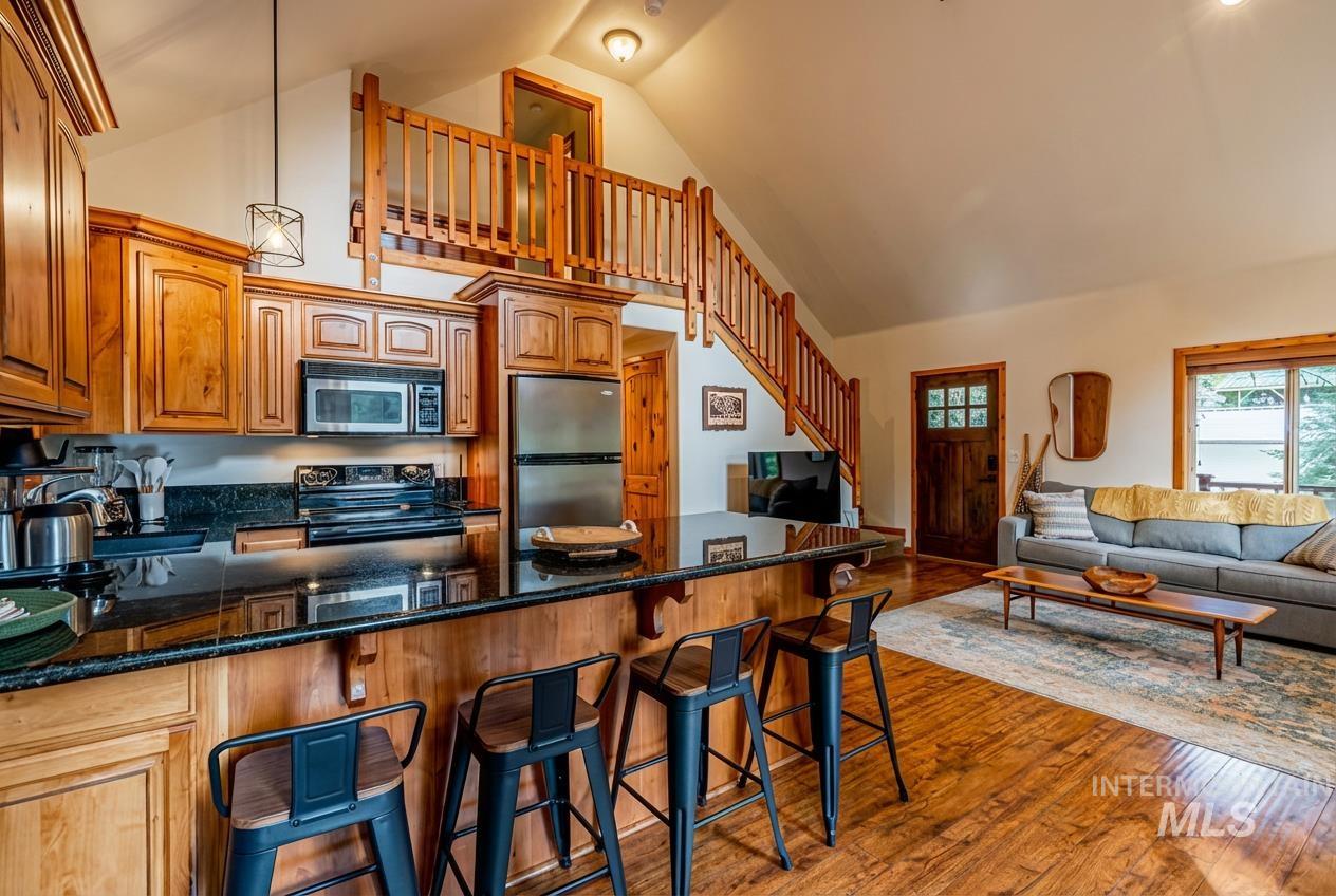 1409 Paul Bunyon Rd, McCall, Idaho 83638, 3 Bedrooms, 2 Bathrooms, Residential For Sale, Price $699,000, 98978935