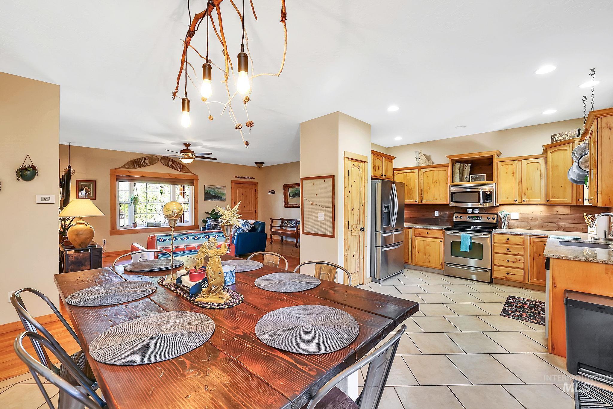 12954 Upland Rd, Donnelly, Idaho 83615, 3 Bedrooms, 2 Bathrooms, Residential For Sale, Price $649,900, 98978938