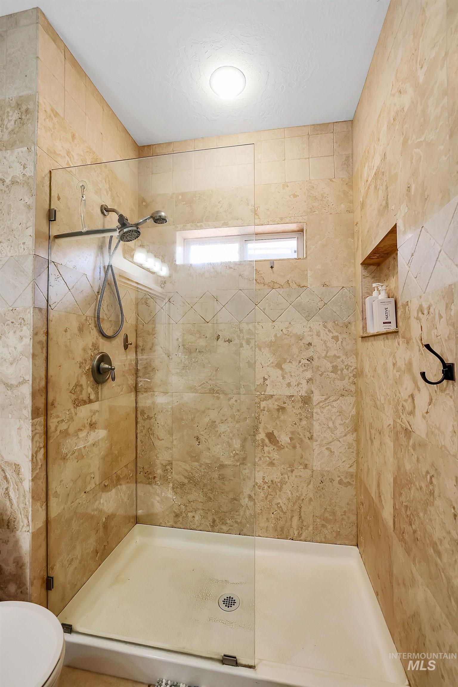 12954 Upland Rd, Donnelly, Idaho 83615, 3 Bedrooms, 2 Bathrooms, Residential For Sale, Price $649,900, 98978938