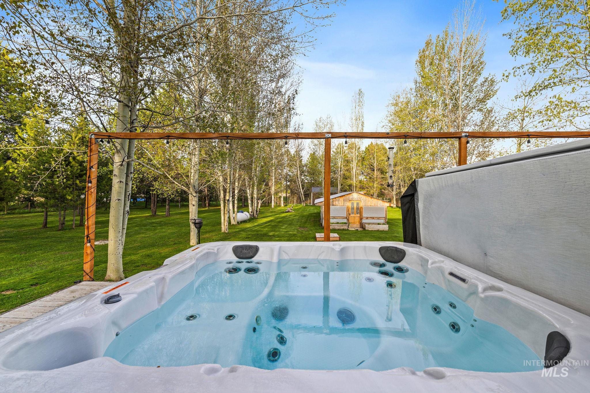 12954 Upland Rd, Donnelly, Idaho 83615, 3 Bedrooms, 2 Bathrooms, Residential For Sale, Price $649,900, 98978938