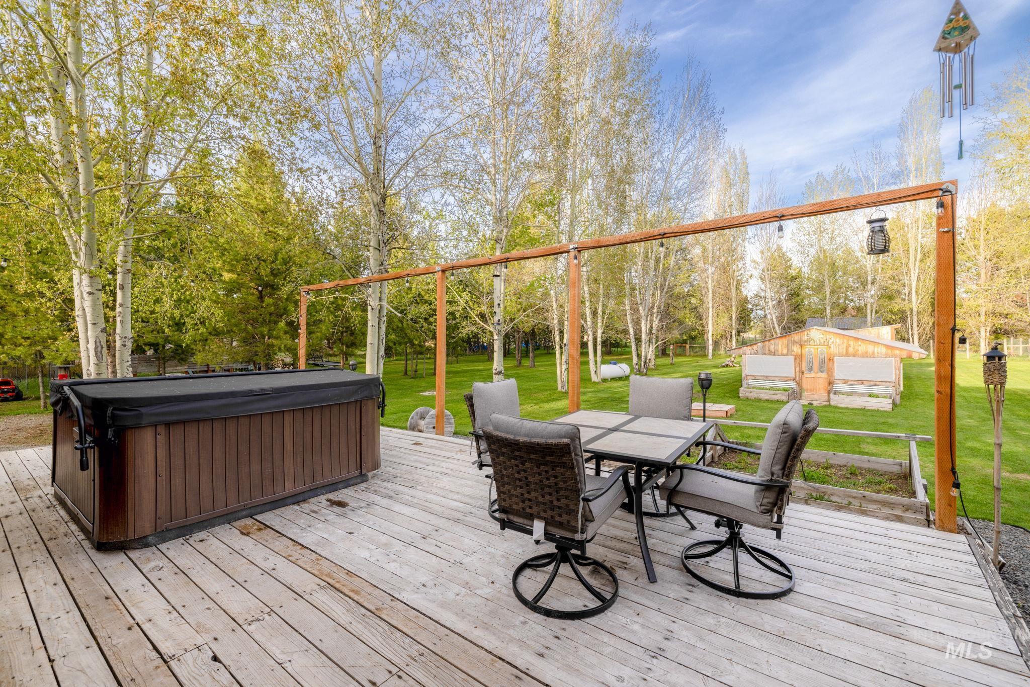 12954 Upland Rd, Donnelly, Idaho 83615, 3 Bedrooms, 2 Bathrooms, Residential For Sale, Price $649,900, 98978938