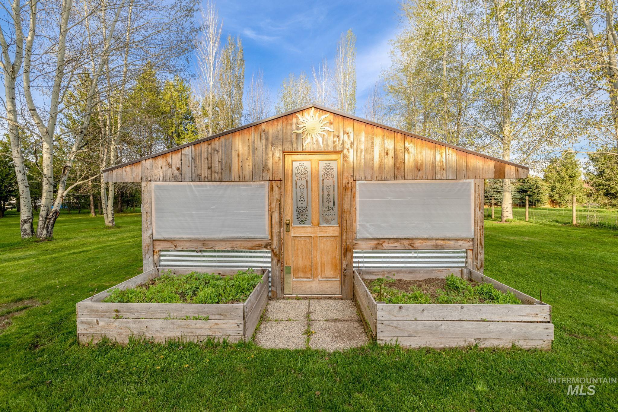 12954 Upland Rd, Donnelly, Idaho 83615, 3 Bedrooms, 2 Bathrooms, Residential For Sale, Price $649,900, 98978938