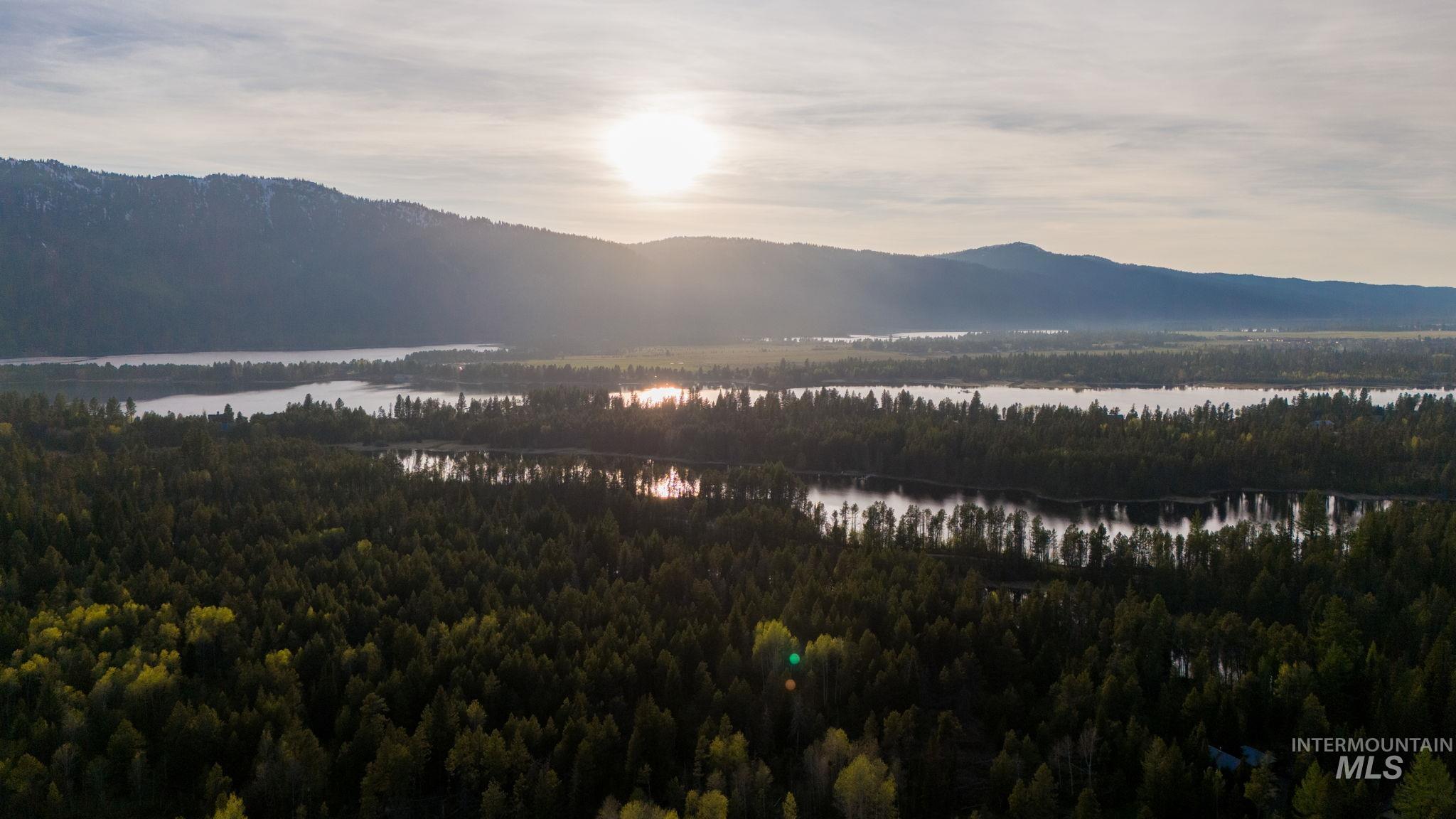 12954 Upland Rd, Donnelly, Idaho 83615, 3 Bedrooms, 2 Bathrooms, Residential For Sale, Price $649,900, 98978938