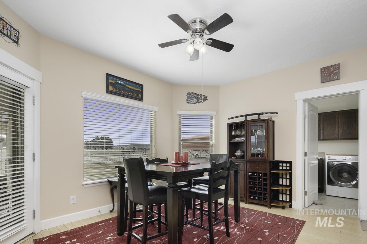 9013 W Cambridge Ct, Hammett, Idaho 83627, 4 Bedrooms, 3.5 Bathrooms, Residential For Sale, Price $794,900, 98978939