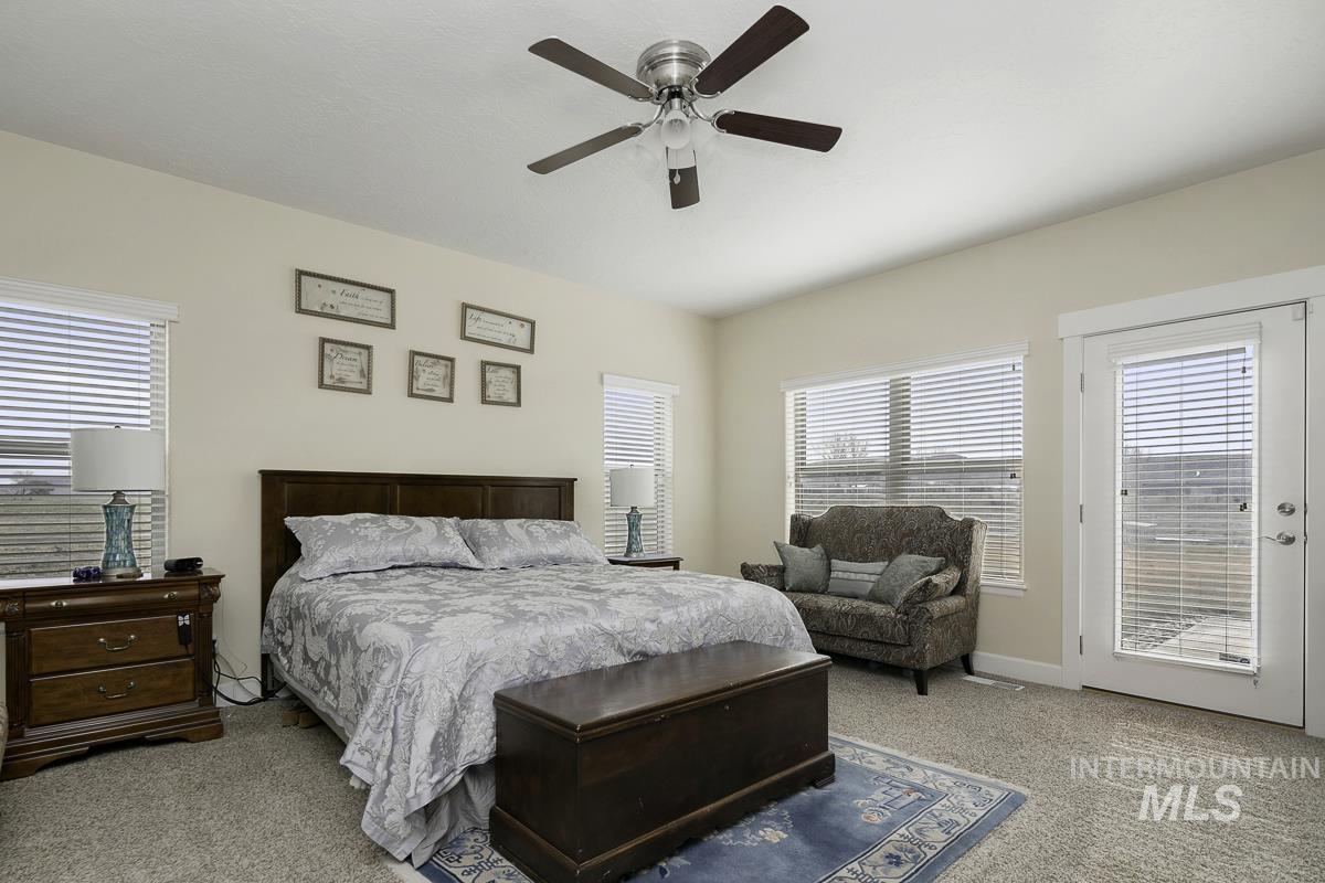 9013 W Cambridge Ct, Hammett, Idaho 83627, 4 Bedrooms, 3.5 Bathrooms, Residential For Sale, Price $794,900, 98978939