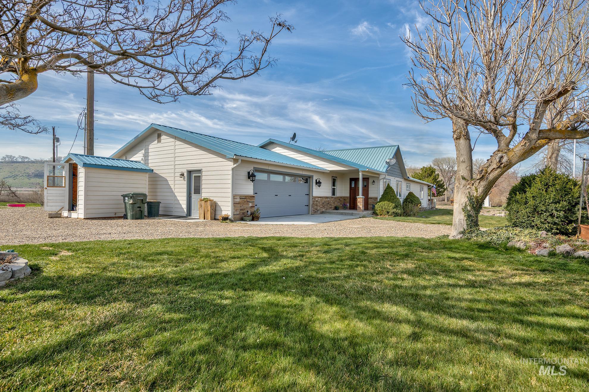 4073 Lincoln Dr, Ontario, Idaho 97914, 3 Bedrooms, 2 Bathrooms, Residential For Sale, Price $697,500, 98978940