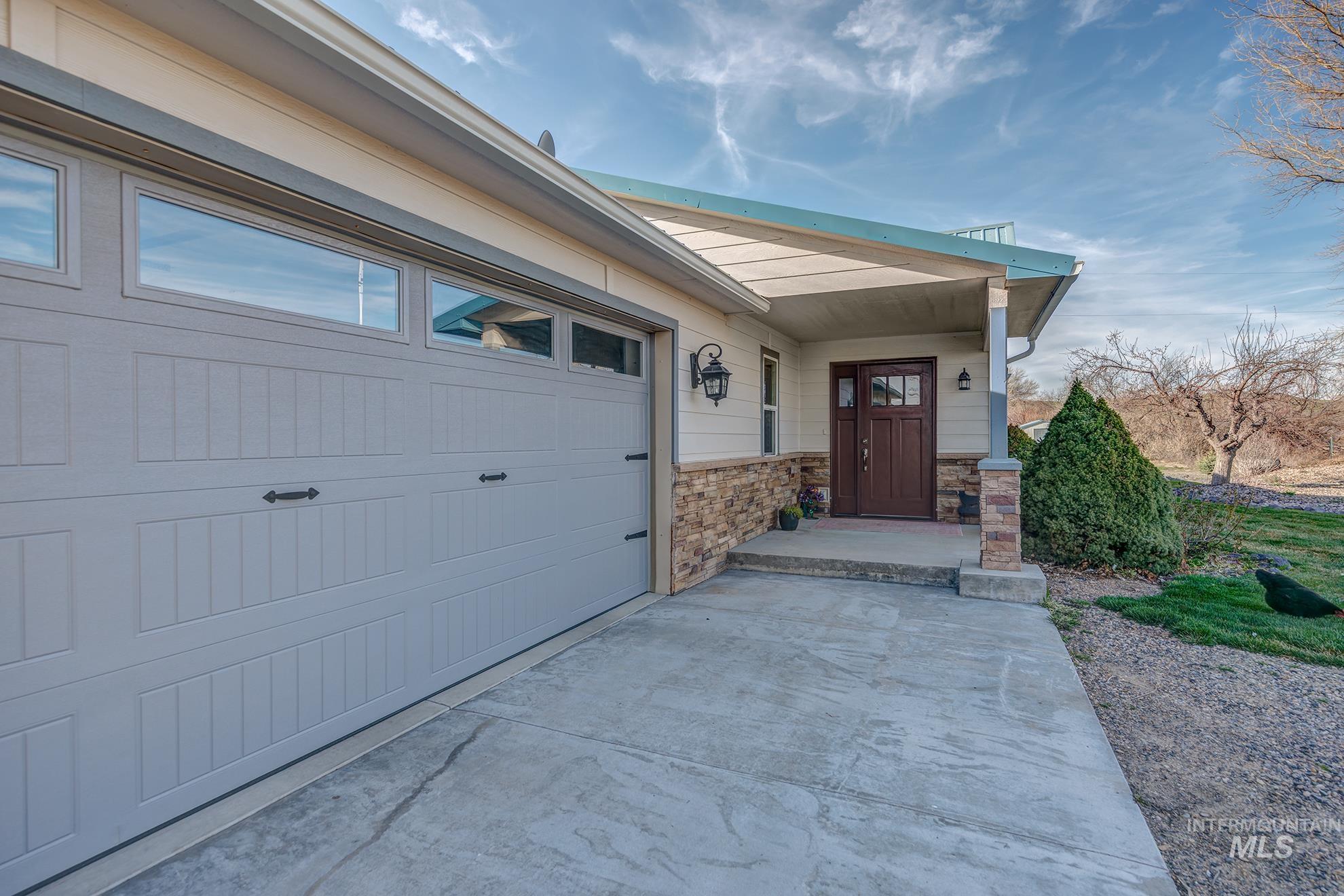 4073 Lincoln Dr, Ontario, Idaho 97914, 3 Bedrooms, 2 Bathrooms, Residential For Sale, Price $697,500, 98978940