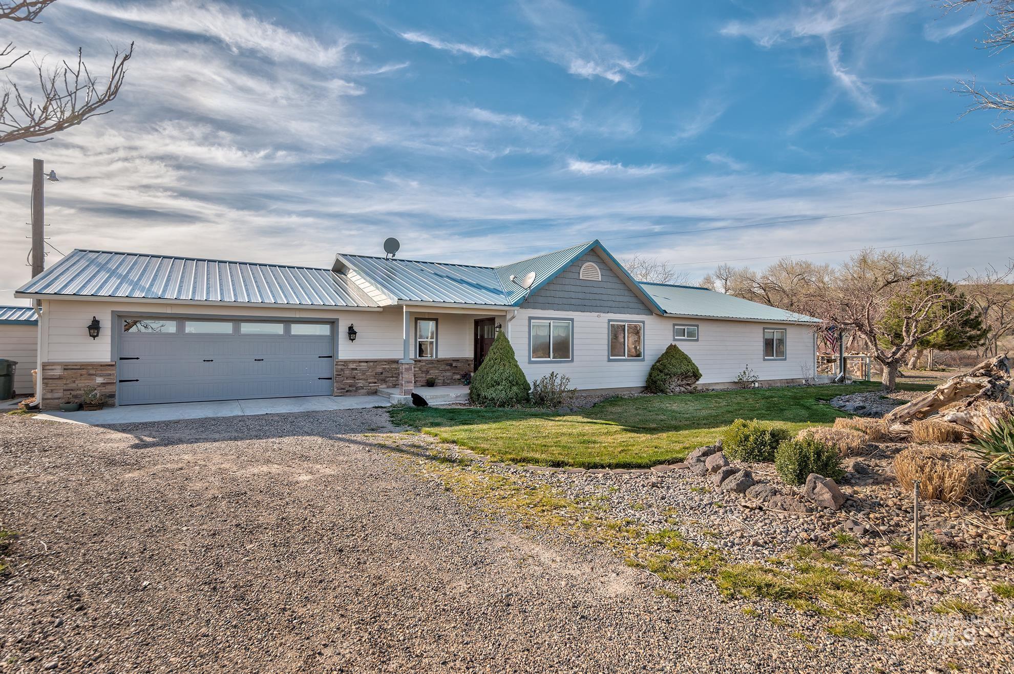 4073 Lincoln Dr, Ontario, Idaho 97914, 3 Bedrooms, 2 Bathrooms, Residential For Sale, Price $697,500, 98978940